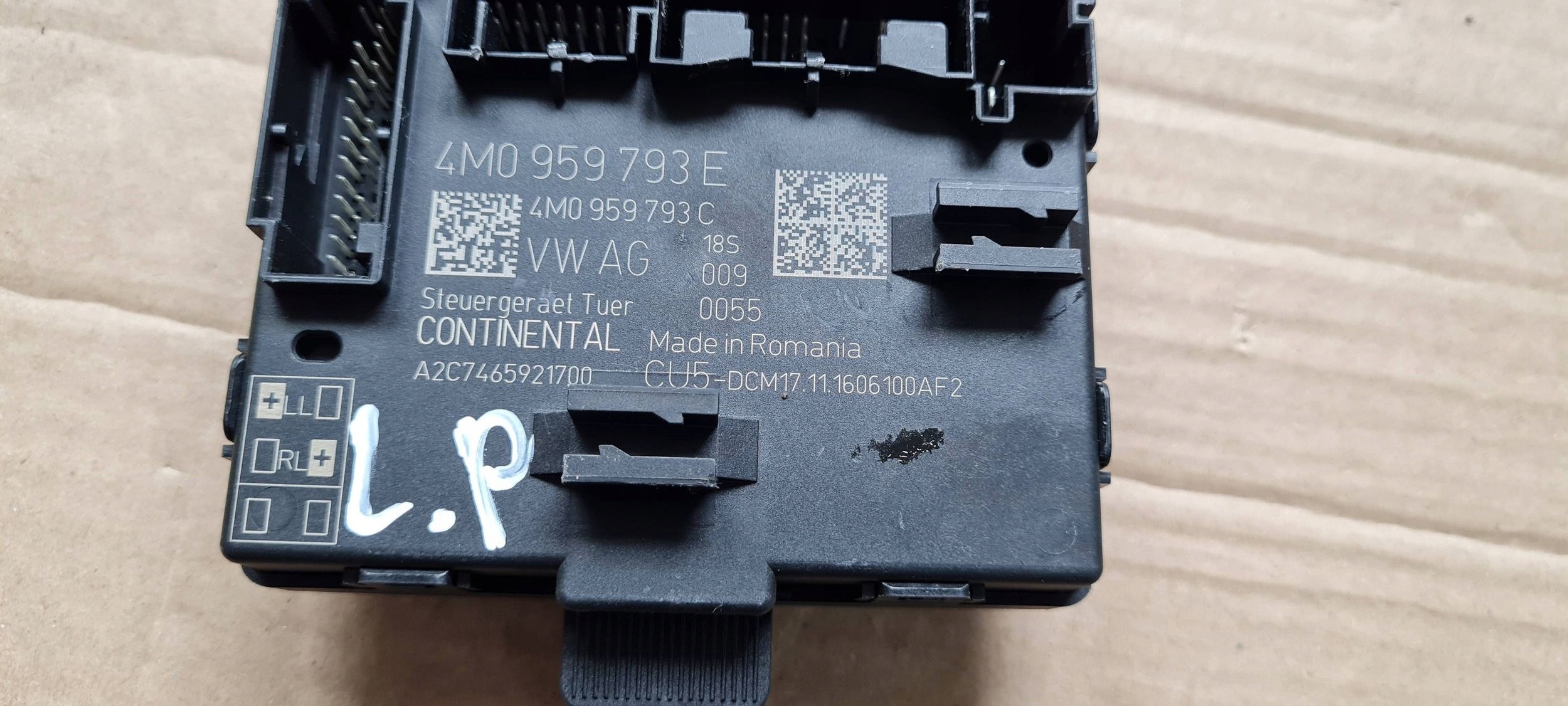 S4 B9 8W module control unit door left front 4M0959793E A5 8W S5