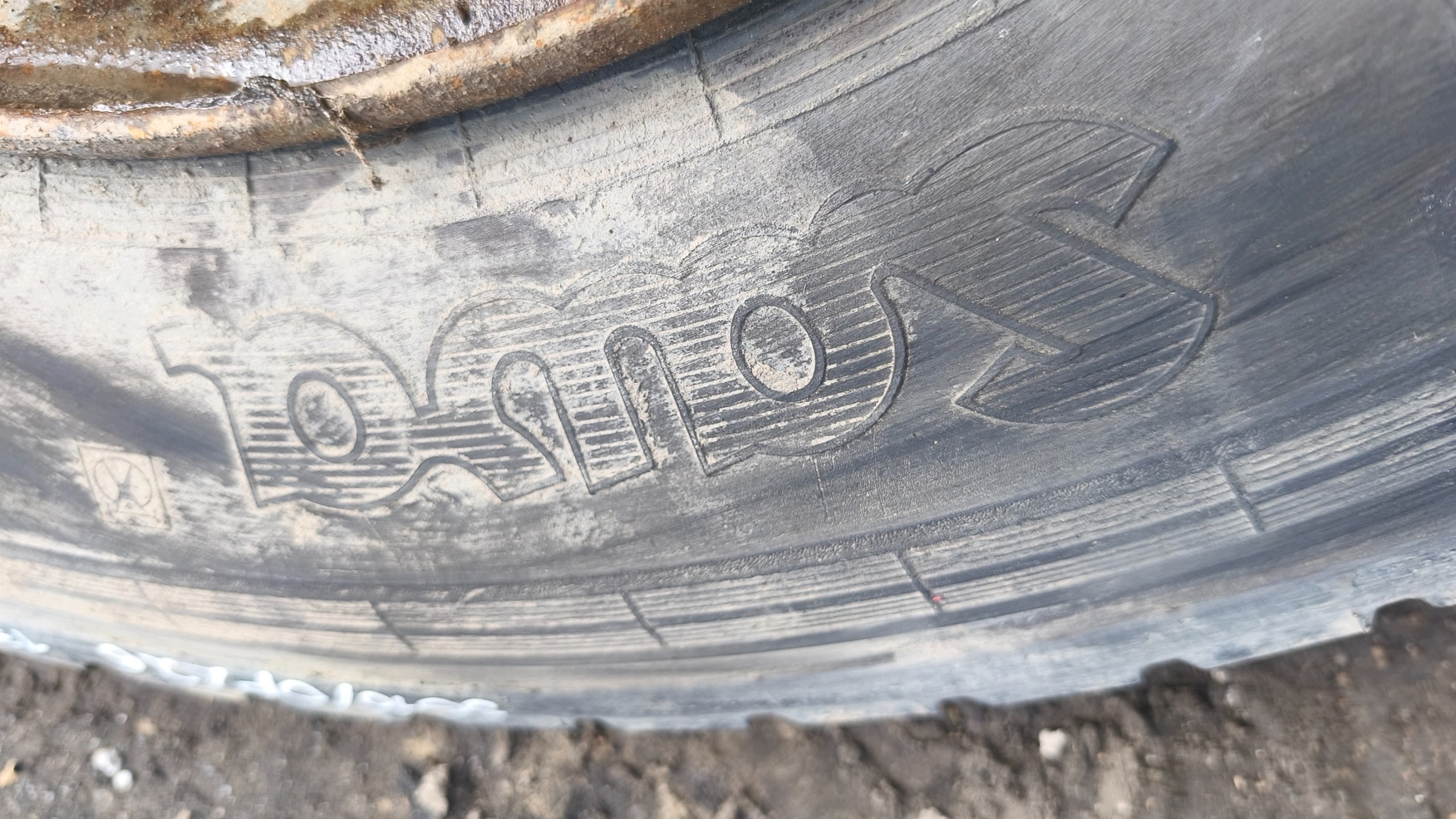 wheels tyres CIEZAROWE 2x SAWA AVANT plus 10R22.5