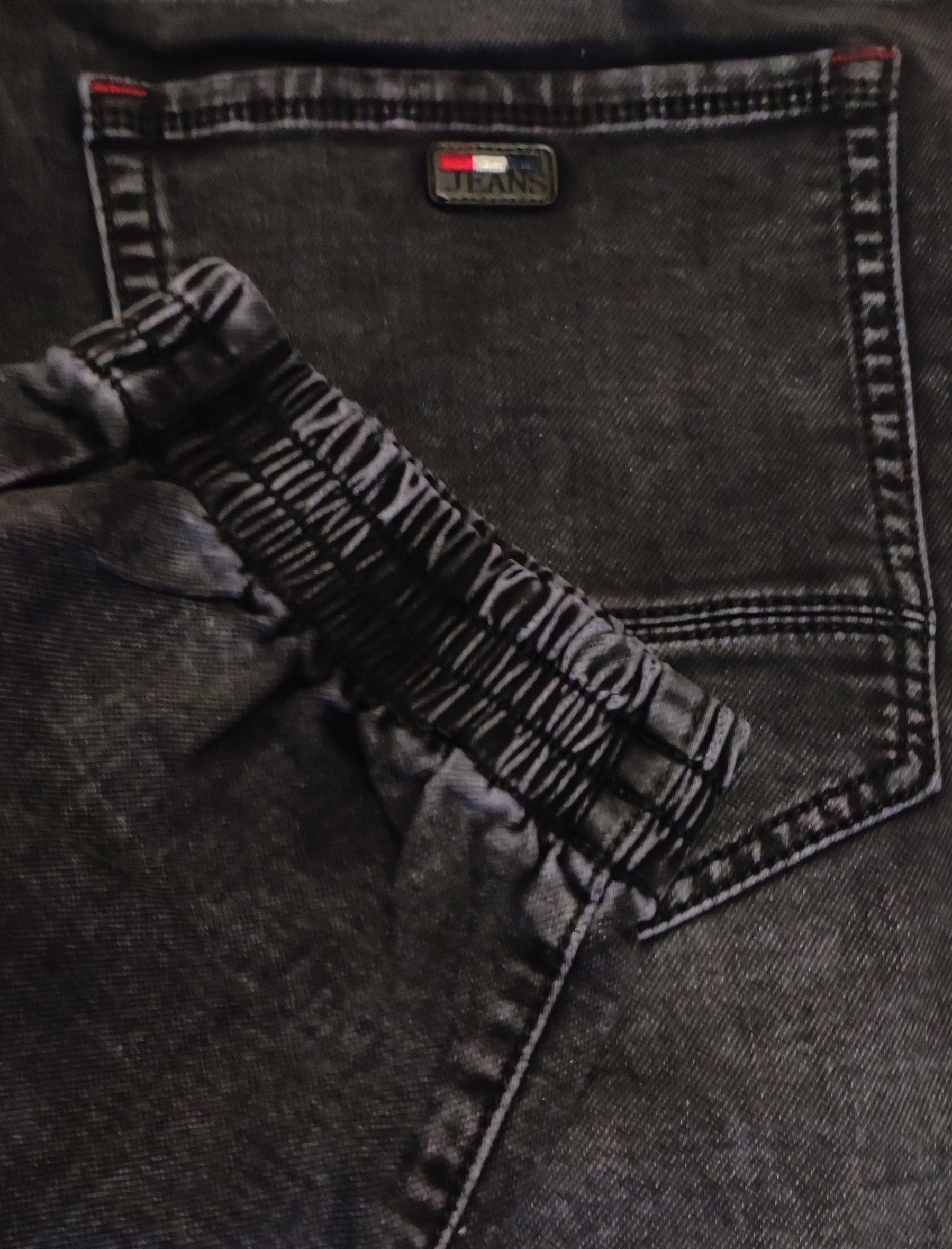 2XL Velké kalhoty Joggery jeans Černé Otírané Stahovací pásek Tommy