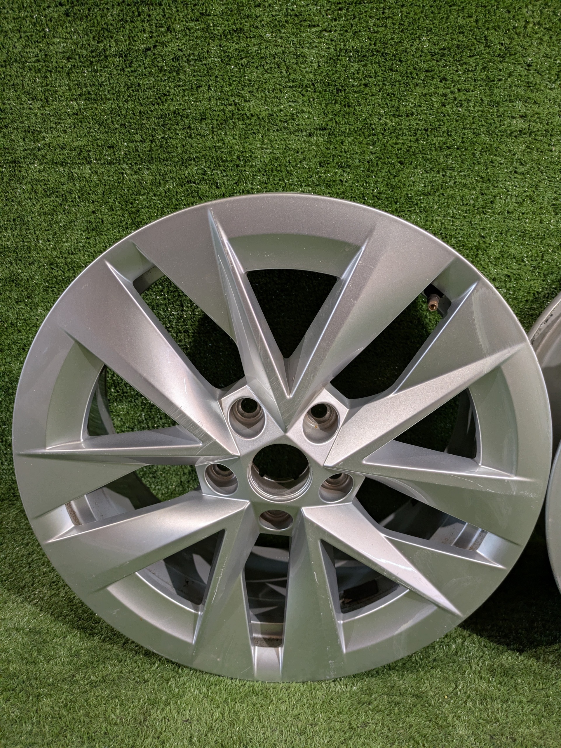 disk disk hliníkový SKODA OCTAVIA IV 5E3 17" x 7J ET46 NR.F309