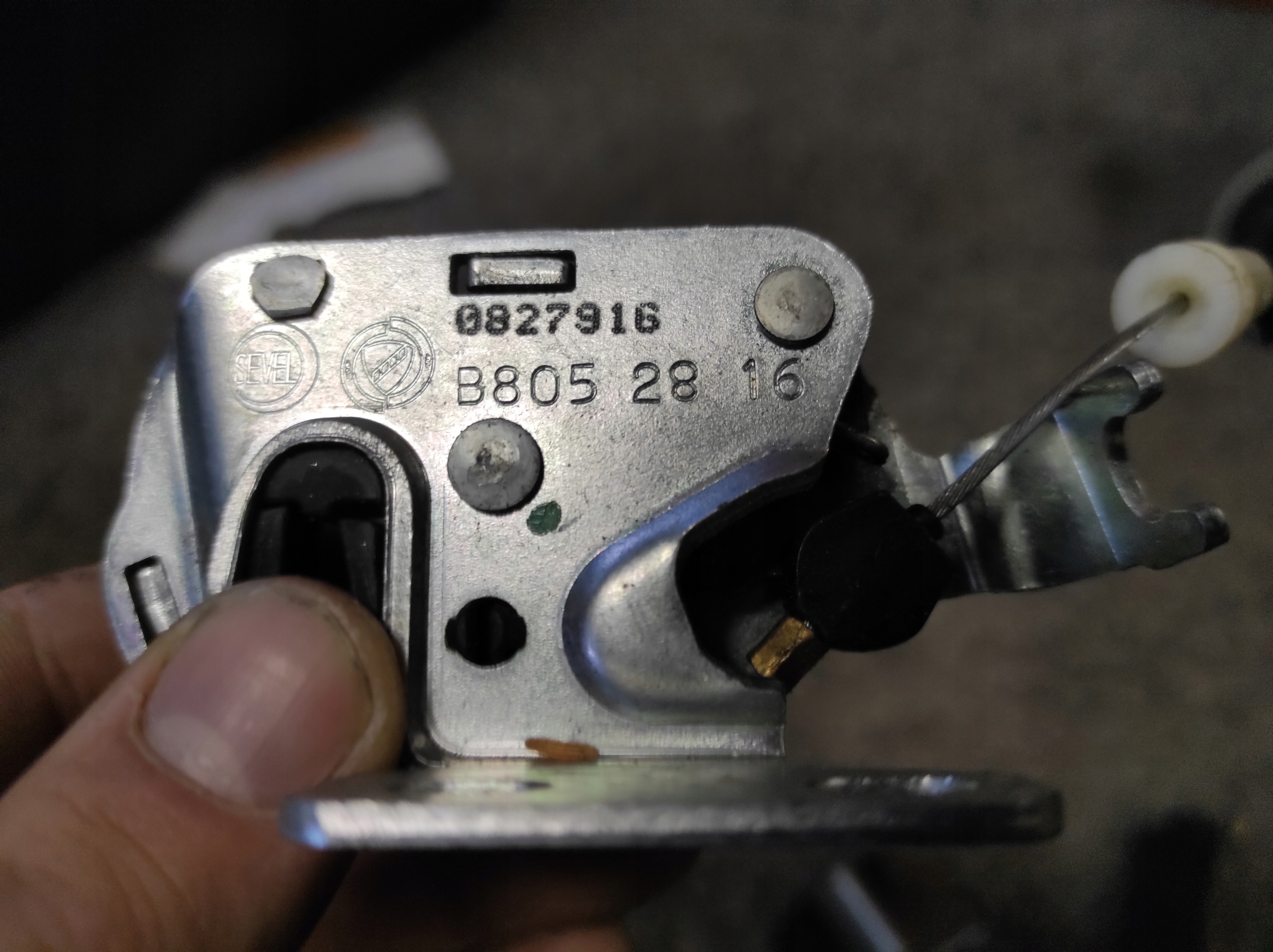 lock rear left fiat Qubo B8052816