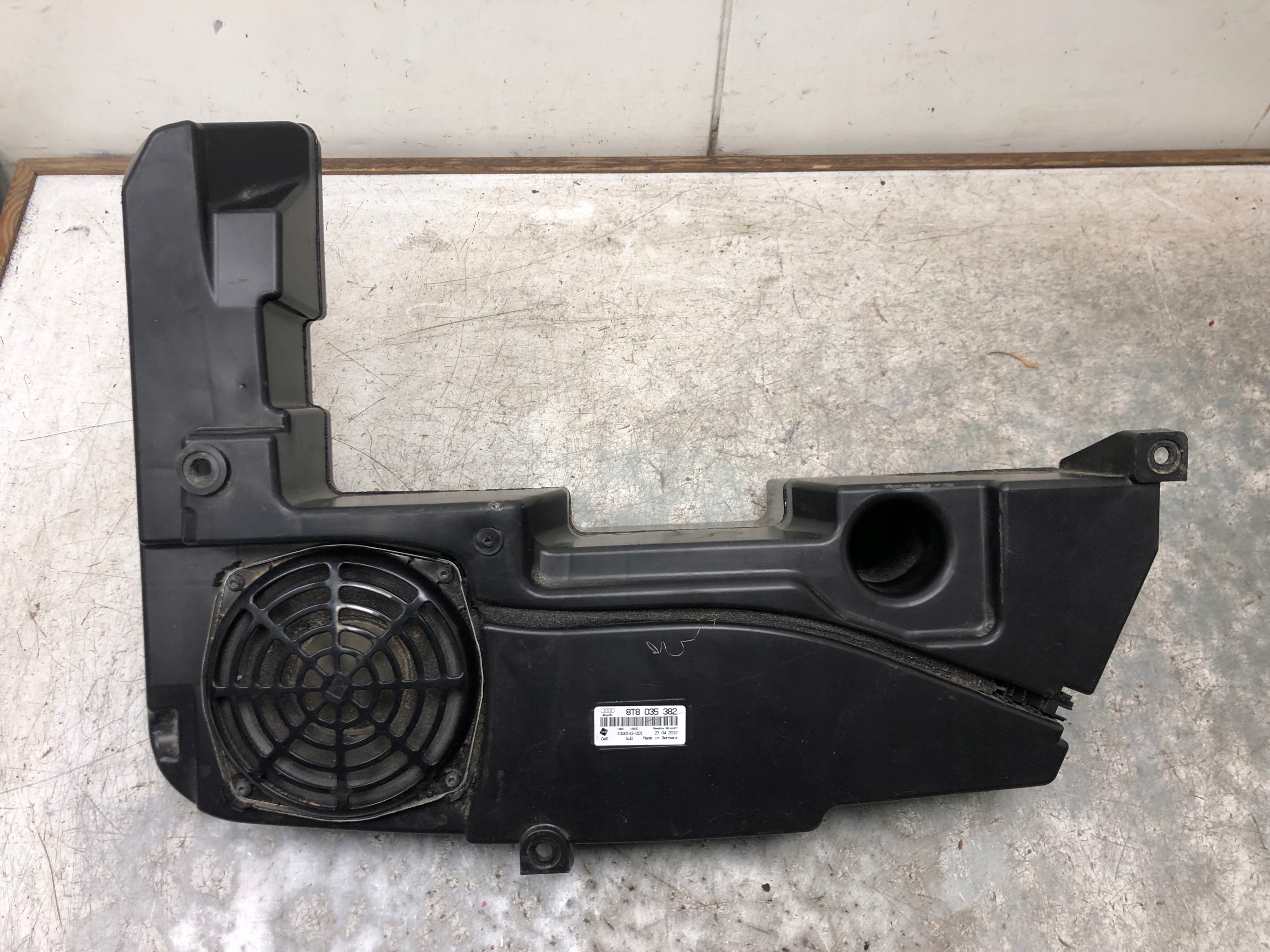 speaker SUBWOOFER AUDI A4 B8 A5 SPORTBACK 8T8035382