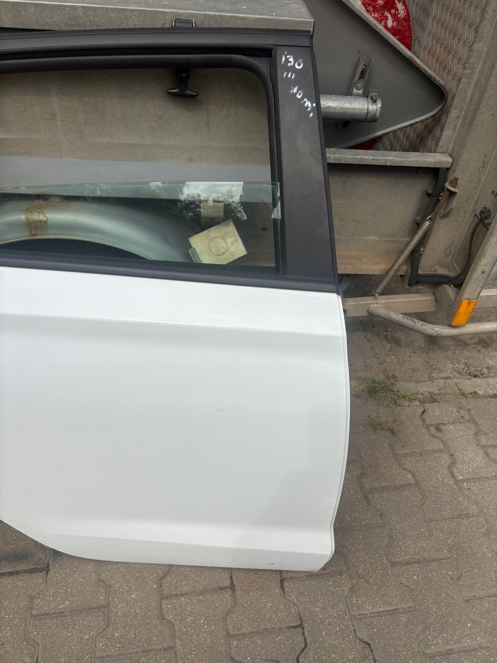 979948124741bd9284fb97d01e95