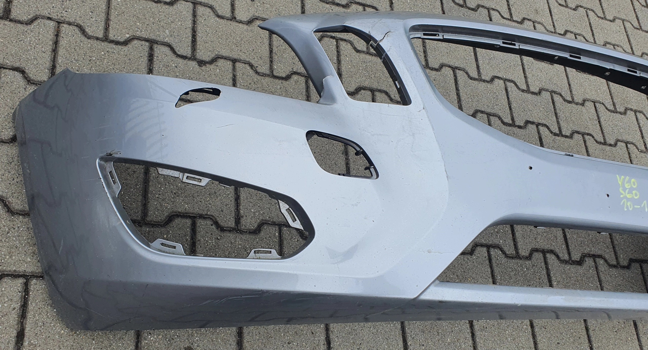 VOLVO S60 V60 10-13 front bumper front OE 31290811