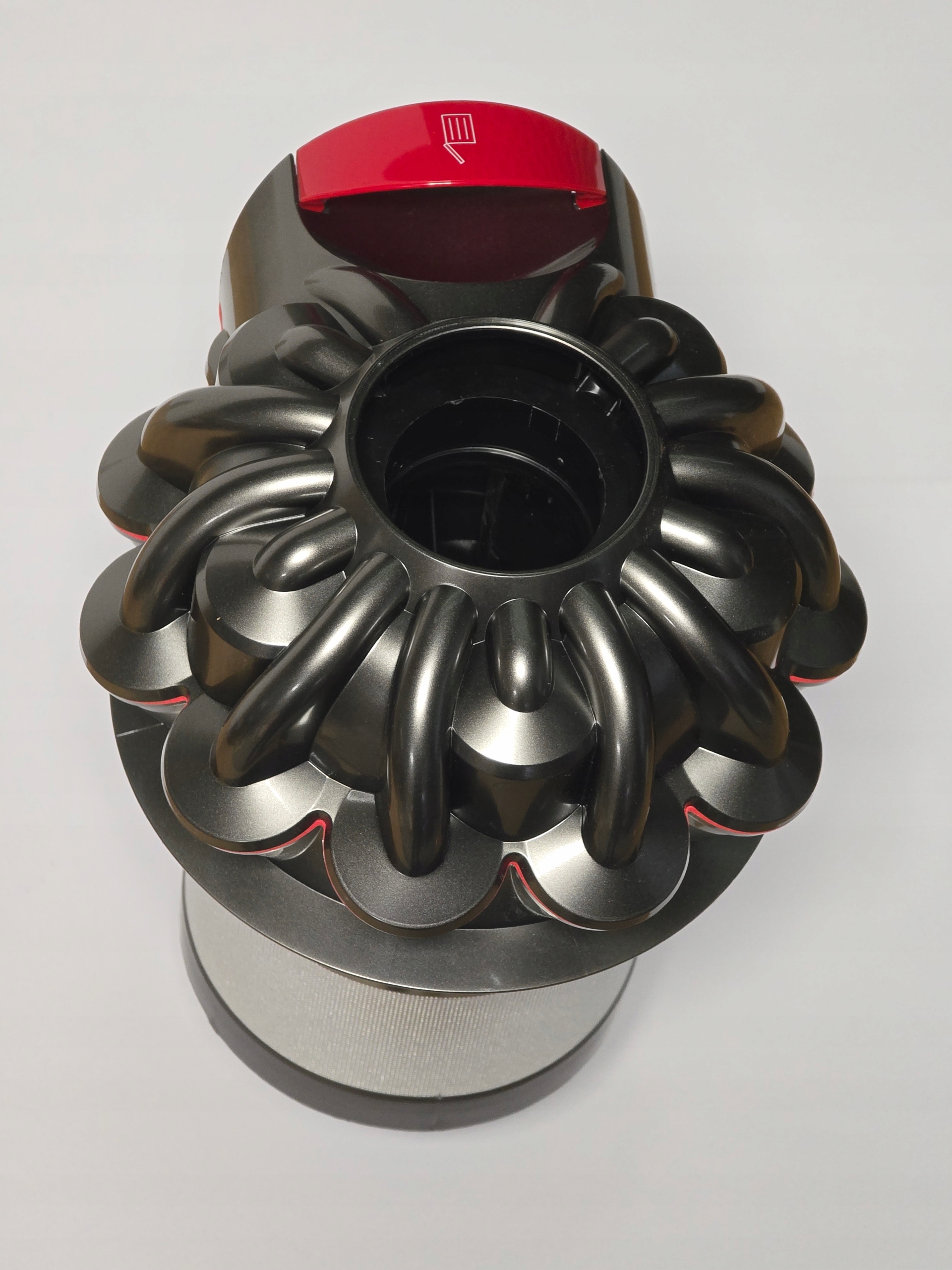 Originální Cyklon grafit/stříbro Dyson V8