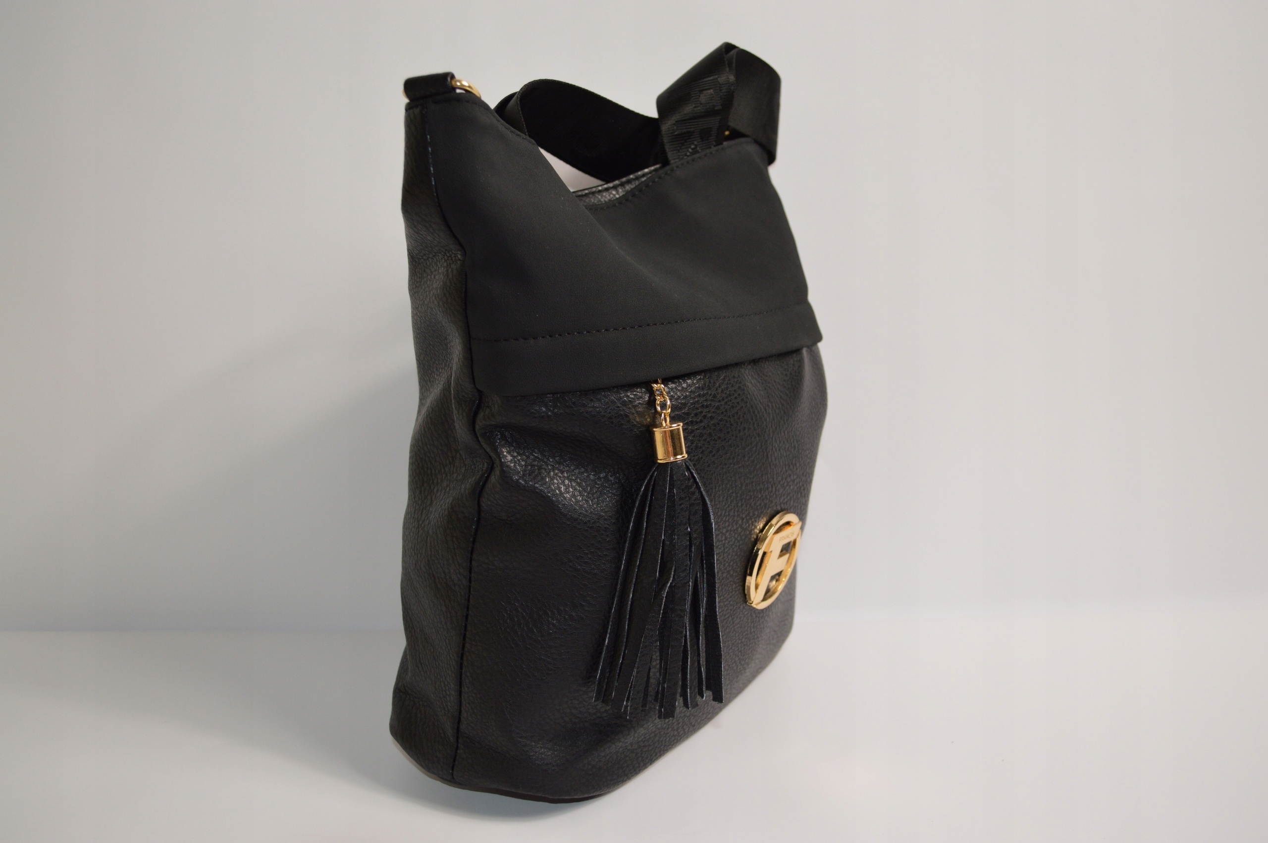 ŚREDNIA TOREBKA DAMSKA LISTONOSZKA SHOPPER DO RĘKI NA RAMIĘ Wielkość mała (nie mieszcząca A4)