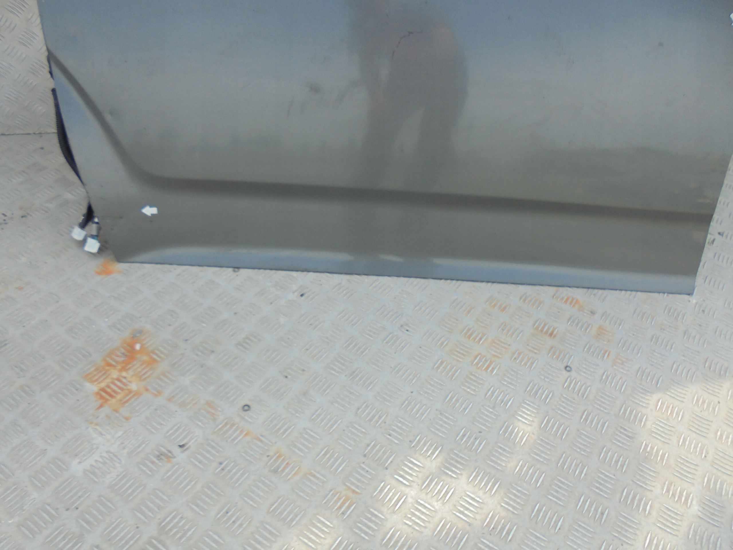 1702. DRZWI LEWY PRZÓD COROLLA VERSO II Strona zabudowy przód - lewa