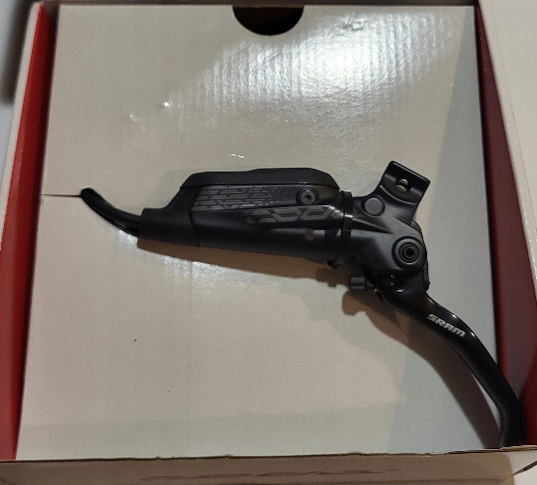 Hamulec hydrauliczny Sram Code Przód Montaż Przód