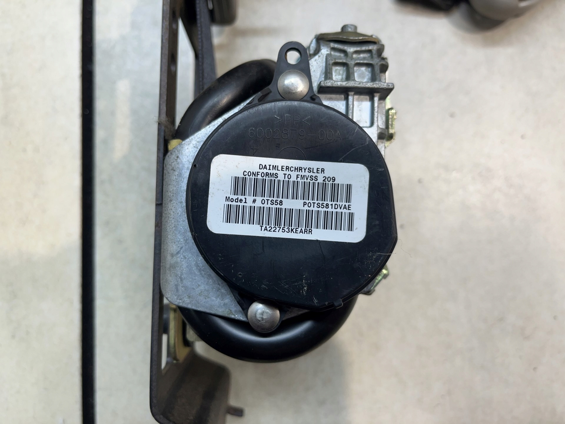 tension belt safety right front PACIFICA 3.5 V6 P0TS581DVAE