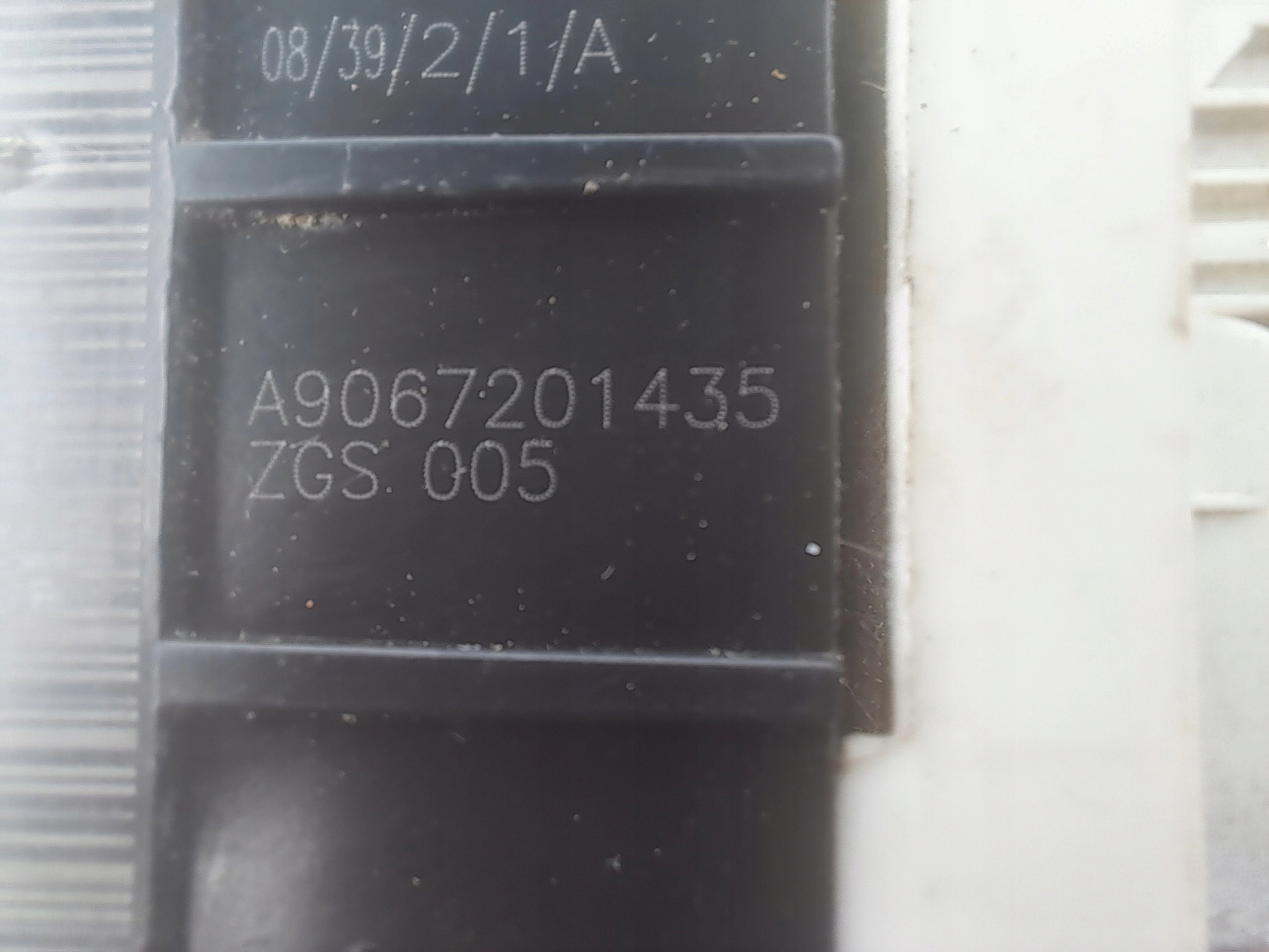 MERCEDES SPRINTER A9067201435 45111168 lock door left front