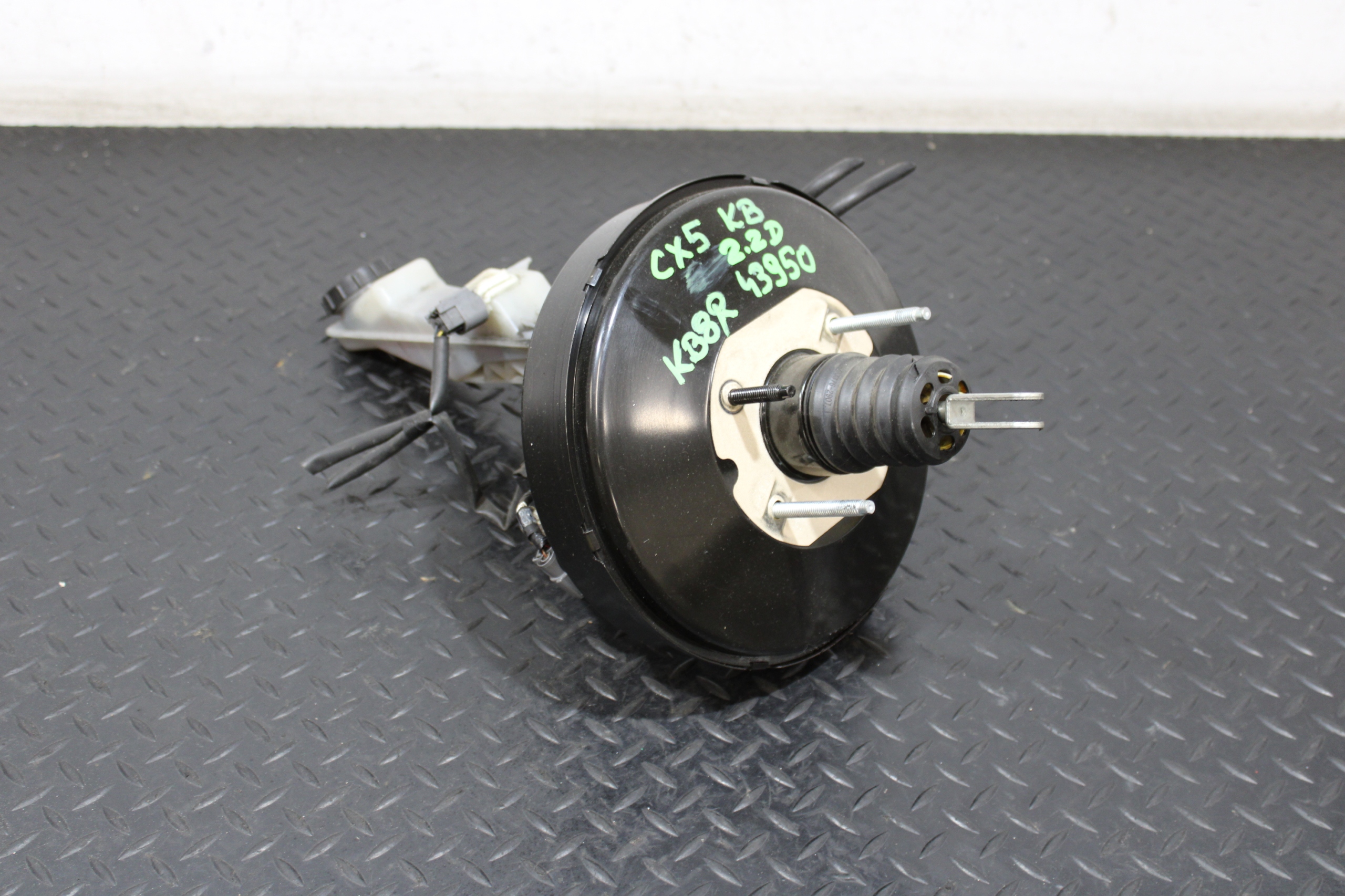 servo Servofreno MAZDA CX5 II 2 KB KF KB8R43950
