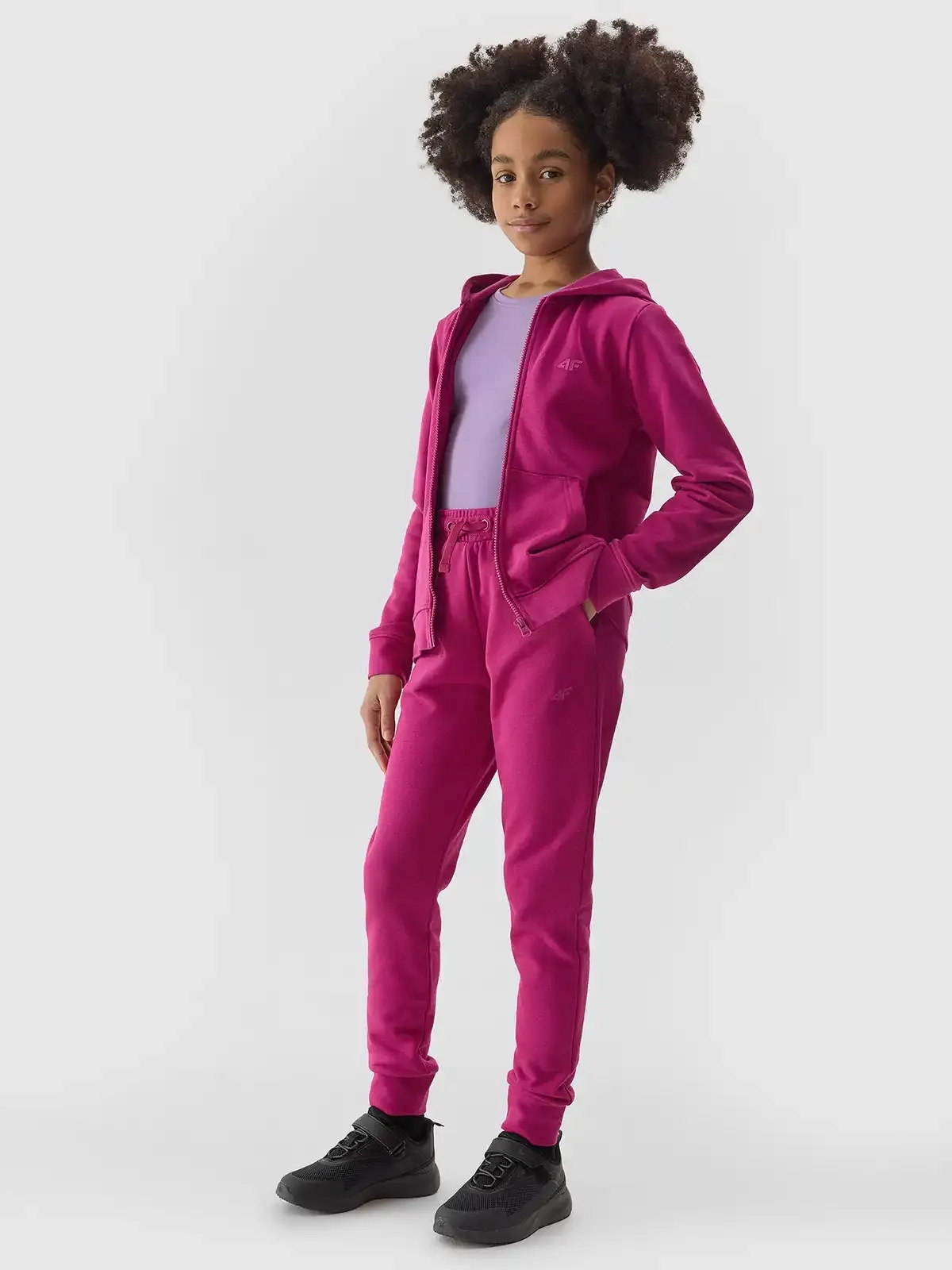 SPODNIE DRESOWE DZIEWCZĘCE 4F JUNIOR DRESY ODDYCHAJĄCA BAWEŁNA SS24F587 Rozmiar (new) 164 (159 - 164 cm)