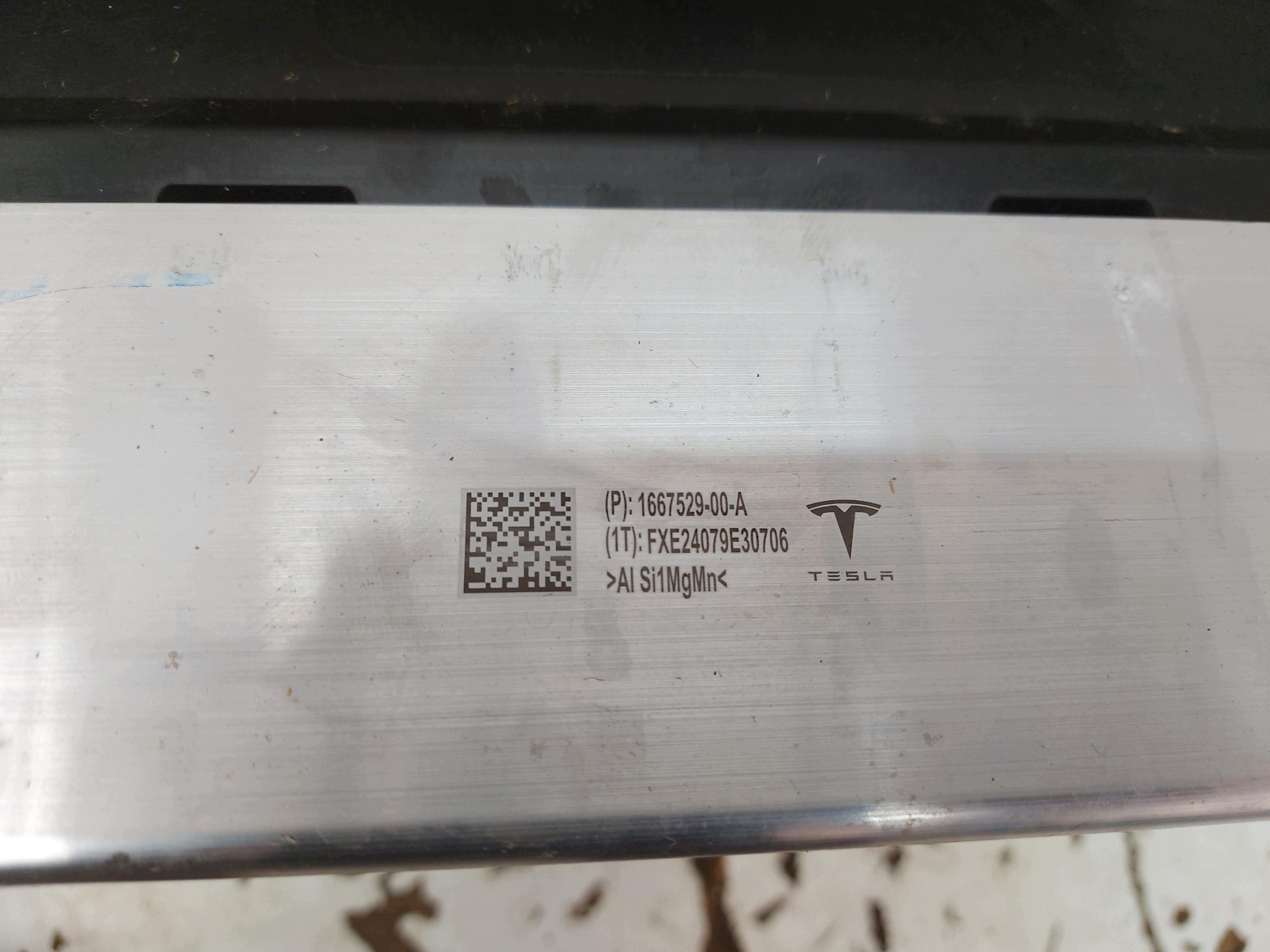 TESLA MODEL Y 2024r, support panel for radiators radiator KOMPLET 1660012-99-C-JLK01