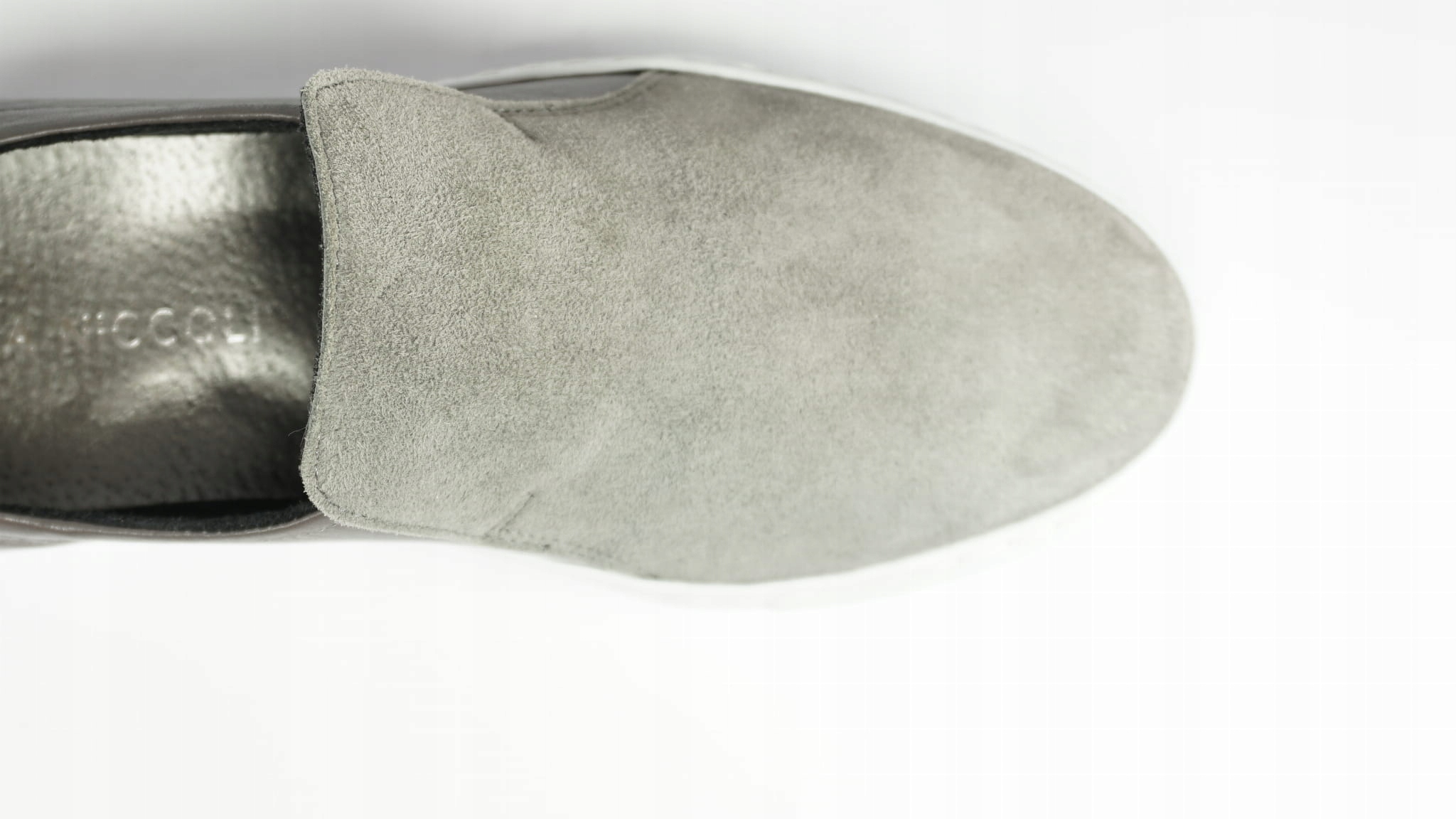 PÓŁBUTY DAMSKIE SLIP-ON NIK 05-0567-11 SZARY R41 Nosek okrągły