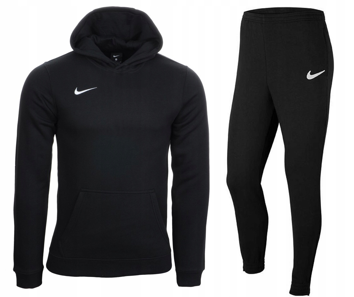 

Nike dres dziecięcy bluza z kapturem spodnie r.147