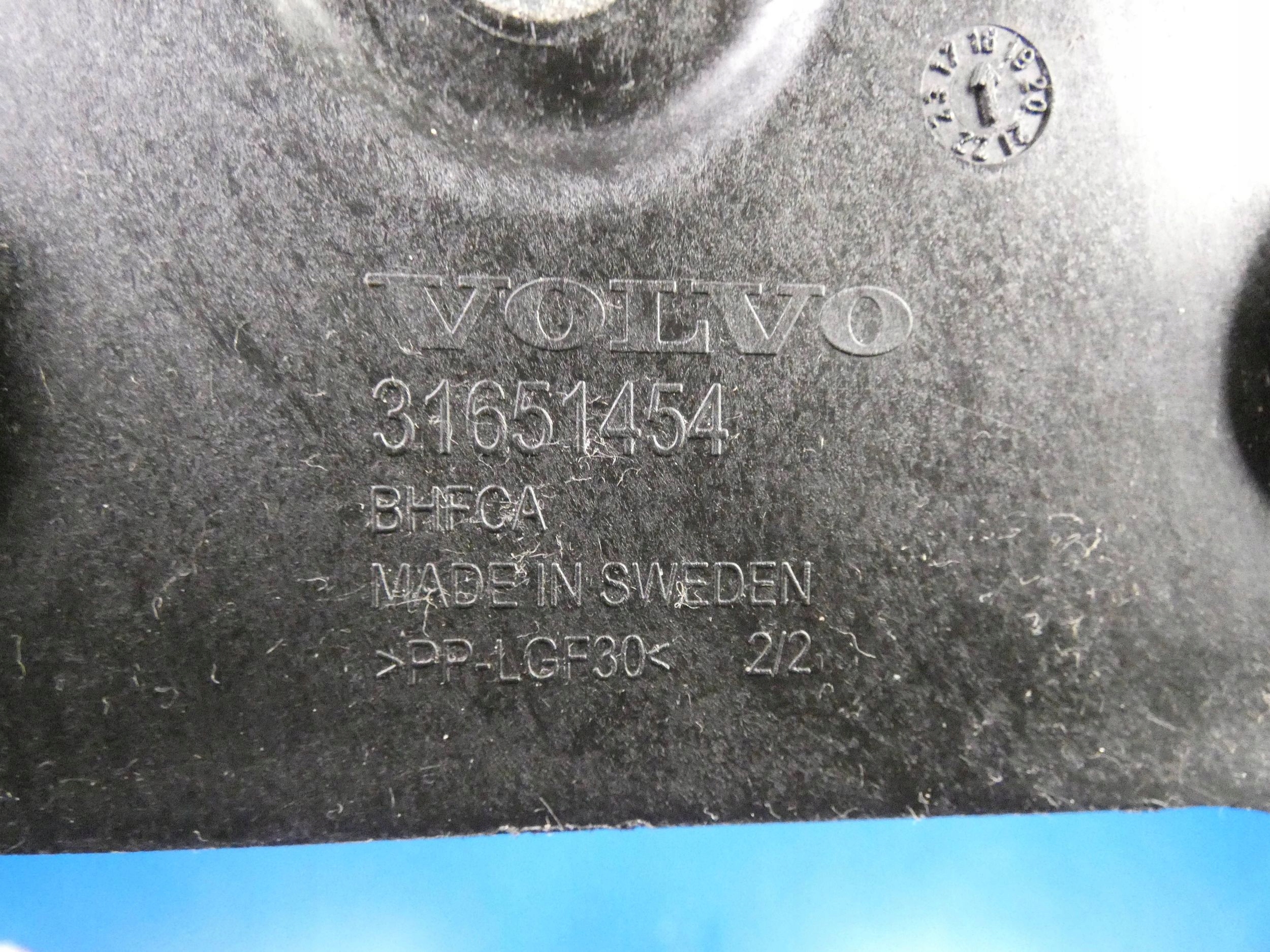 VOLVO V60 II S60 III 18- obal akumulátoru DODATKOWEGO