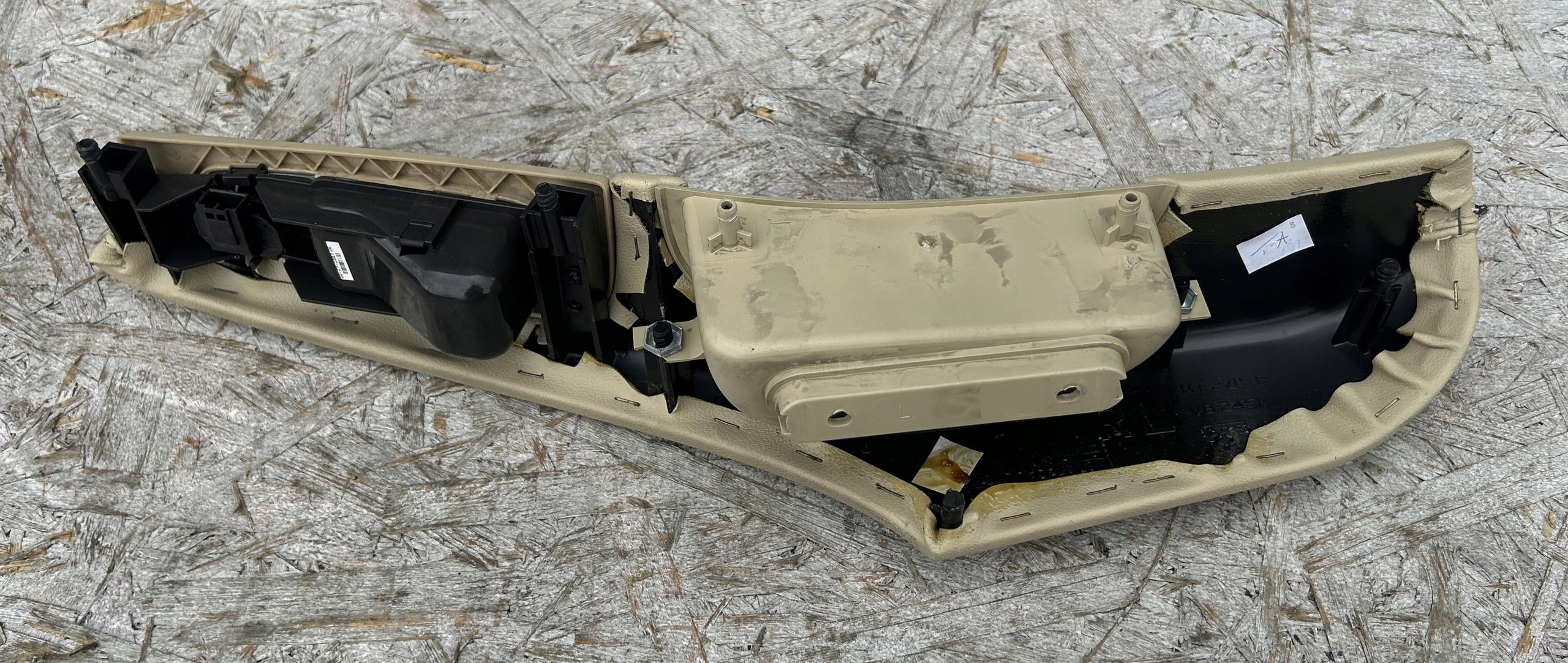 bracket handle BOCZKA door left rear part JAGUAR S-TYPE LIFT MT2715B SEL