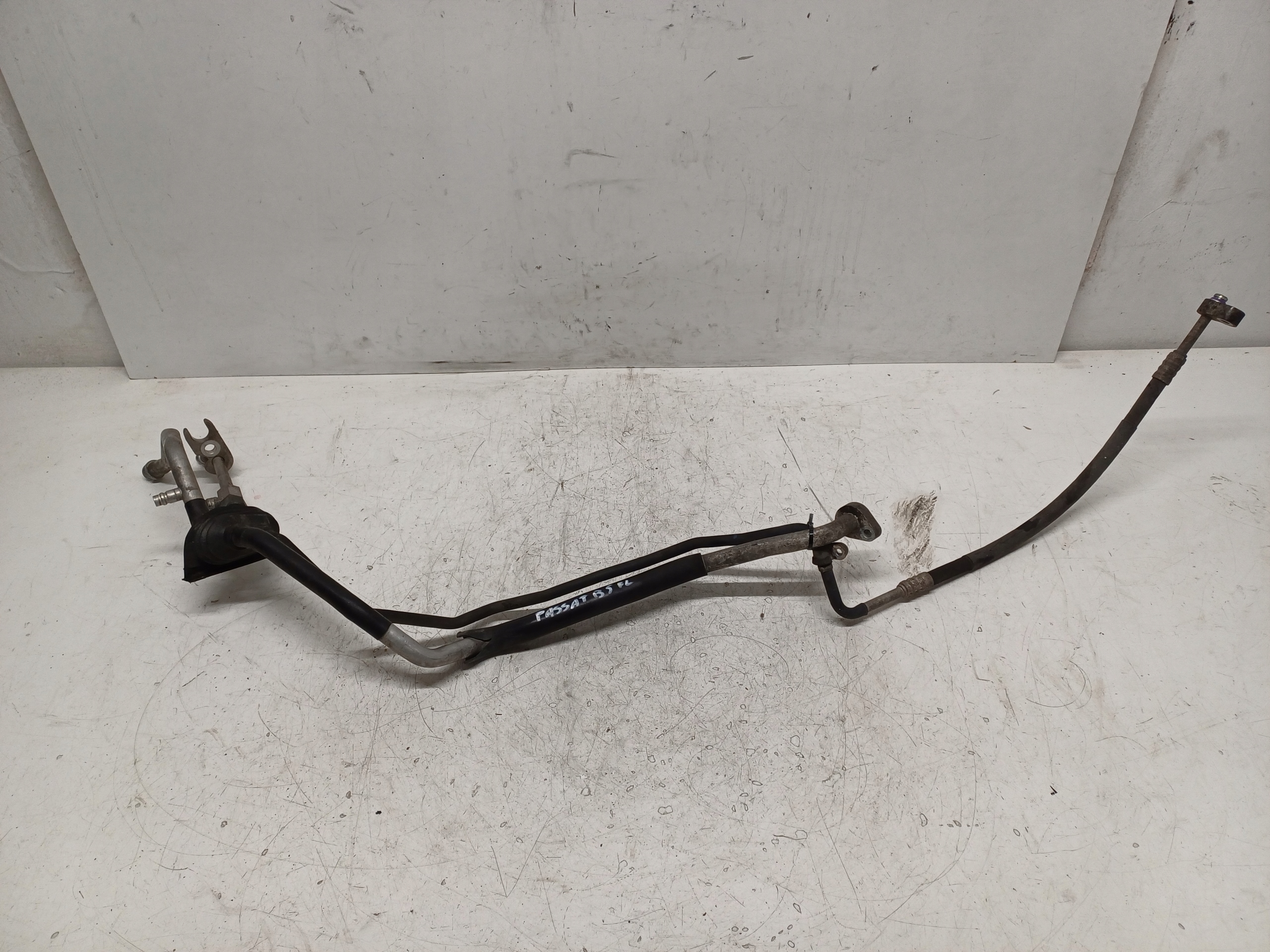 VW PASSAT B5 96-05 1.6 PRZEWÓD WĄŻ KLIMATYZACJI