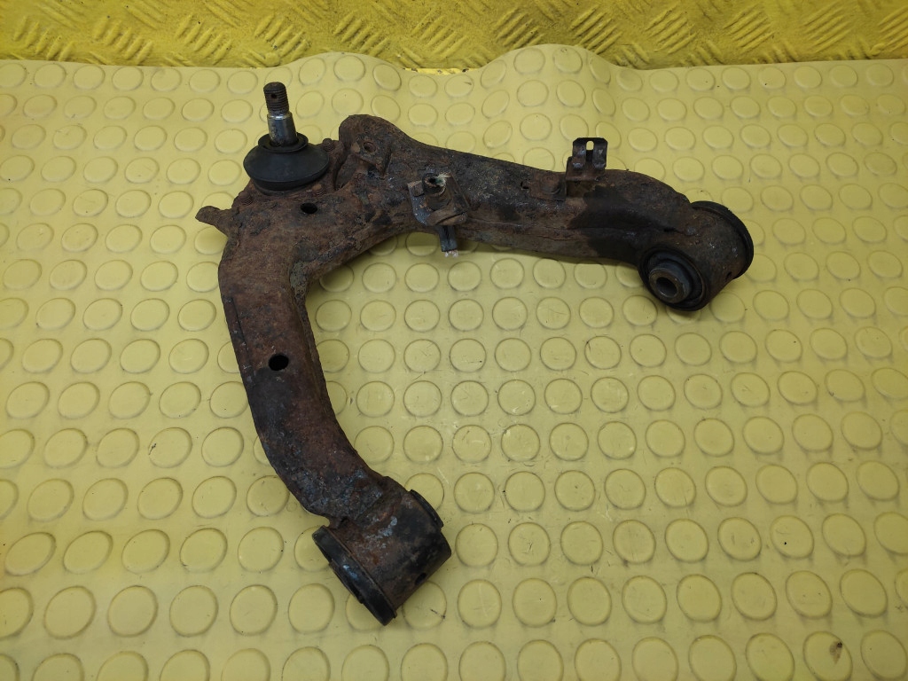 MITSUBISHI PAJERO 3 3.2 DID arm right front GORA