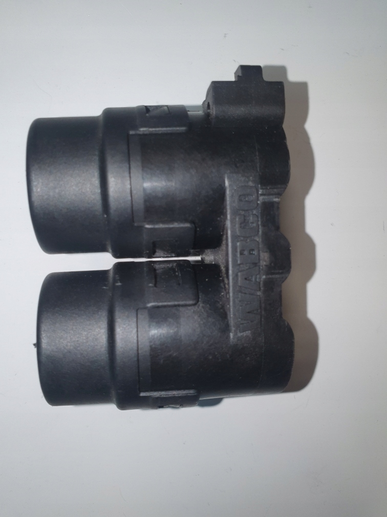 000 - Распределитель пневматической системы WABCO