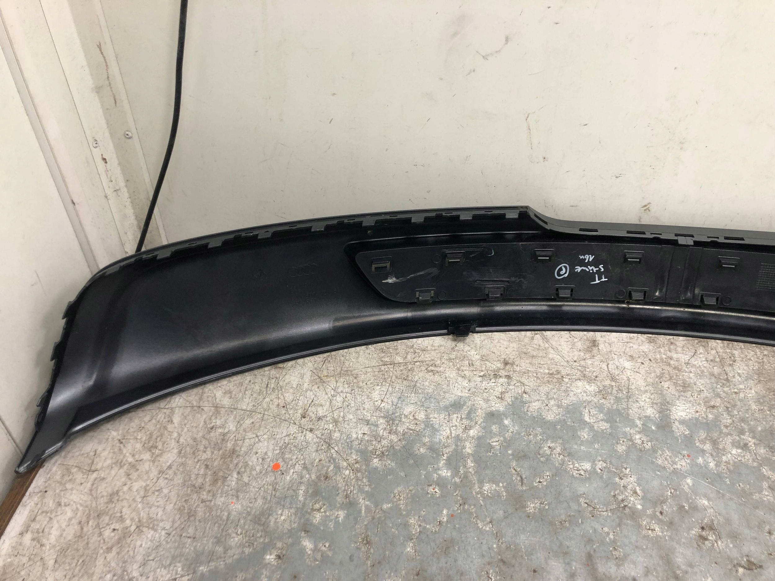 Diffuseur Accessoires Pare choc Arrière S-LINE AUDI TTS 8J0807421S
