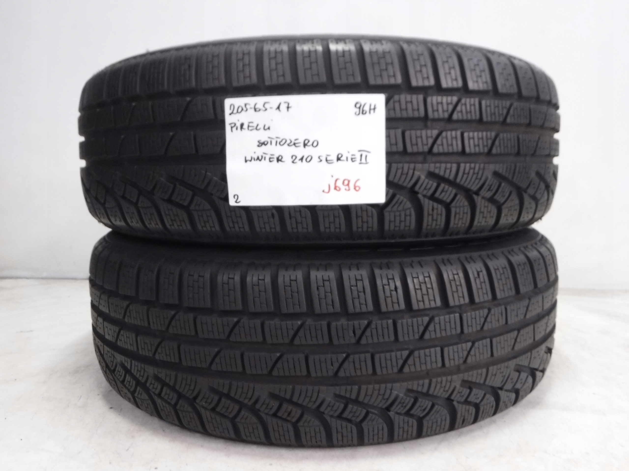 ЗИМОВІ ШИНИ PIRELLI WINTER 205/65/17 96H