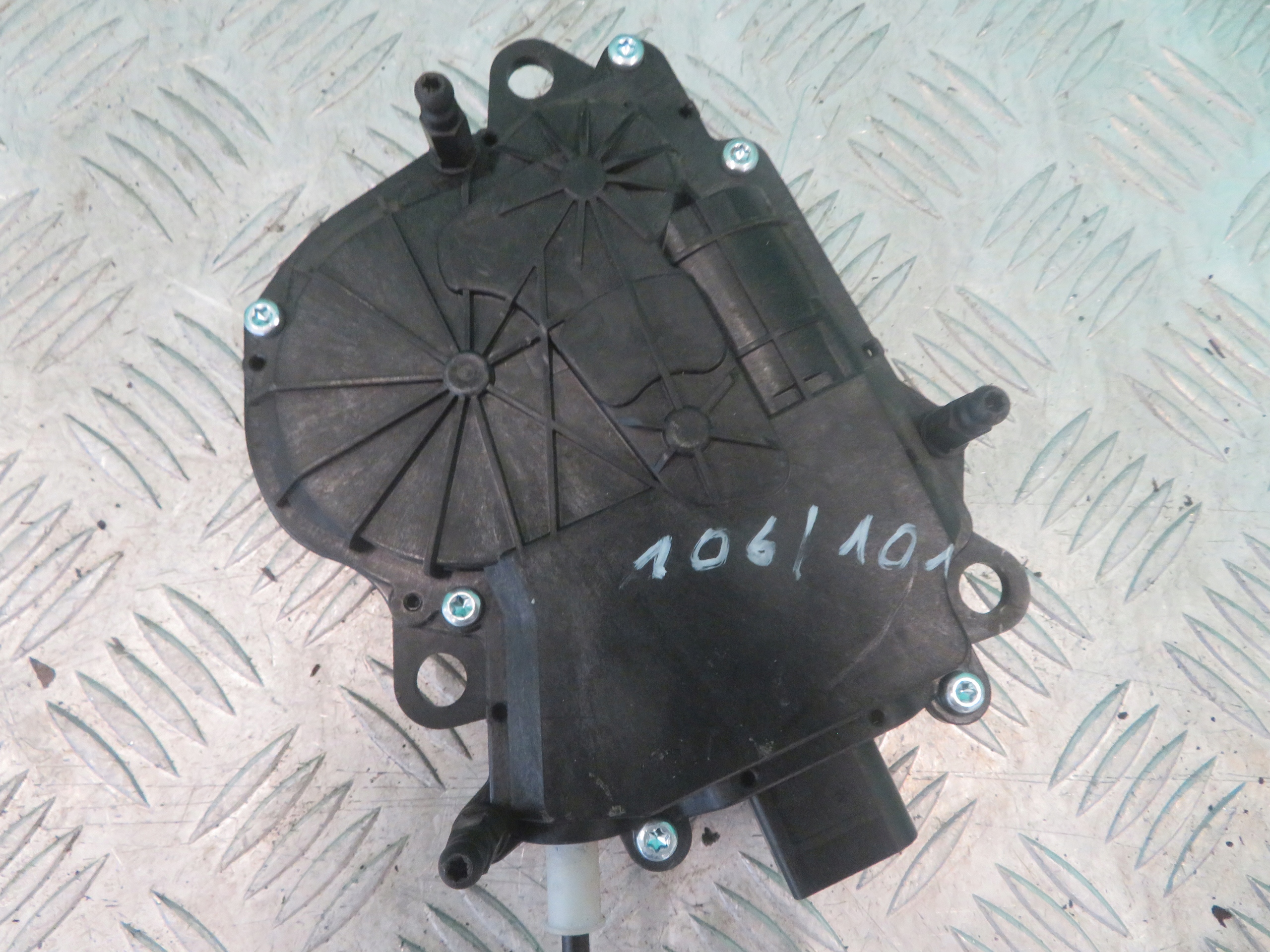 lock bonnet boot RANGE ROVER VOGUE L405 17R CPLA404C10CB