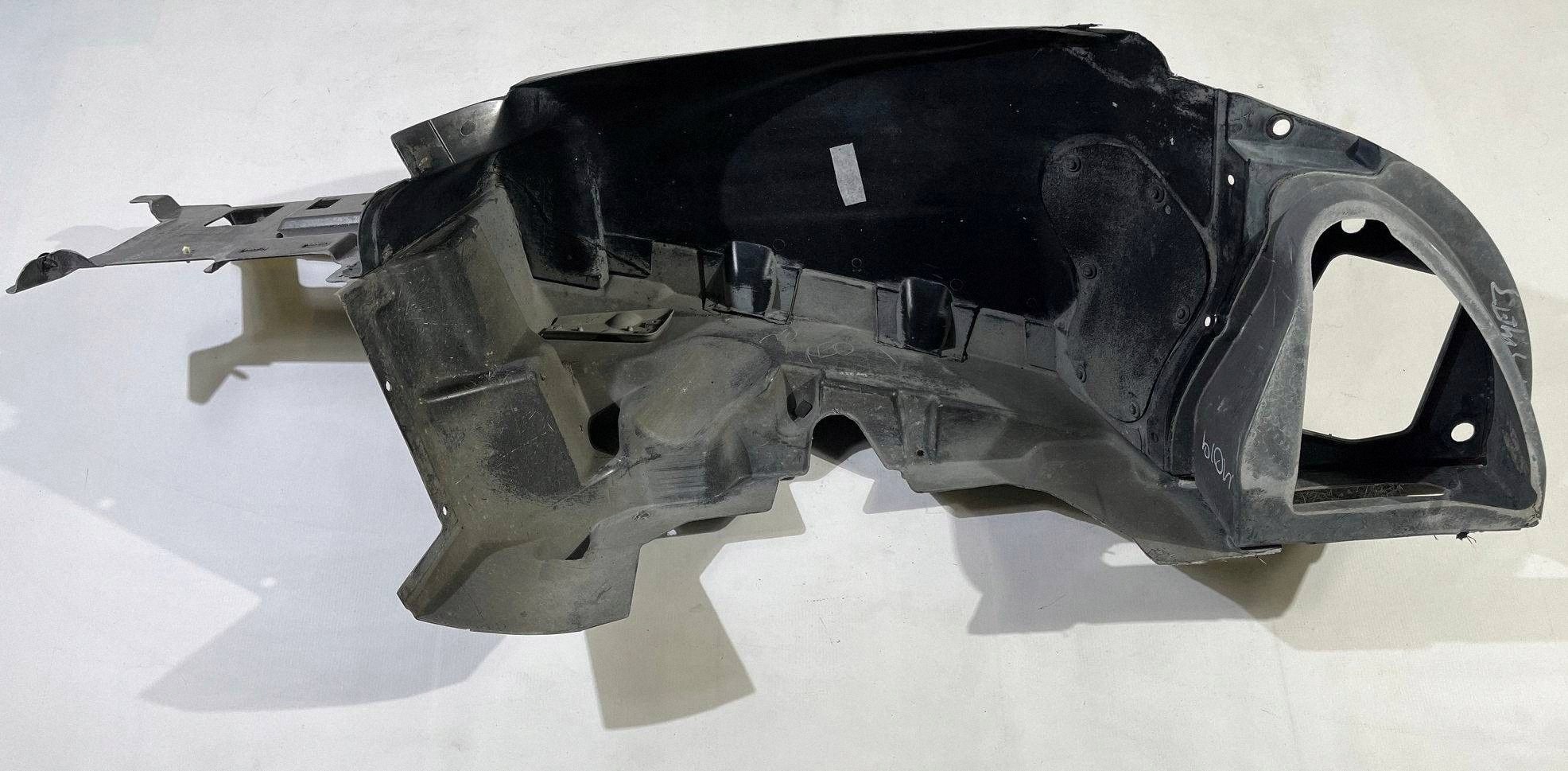 quarter front right mudguard right fartuch Chevrolet Corvette C6 2005