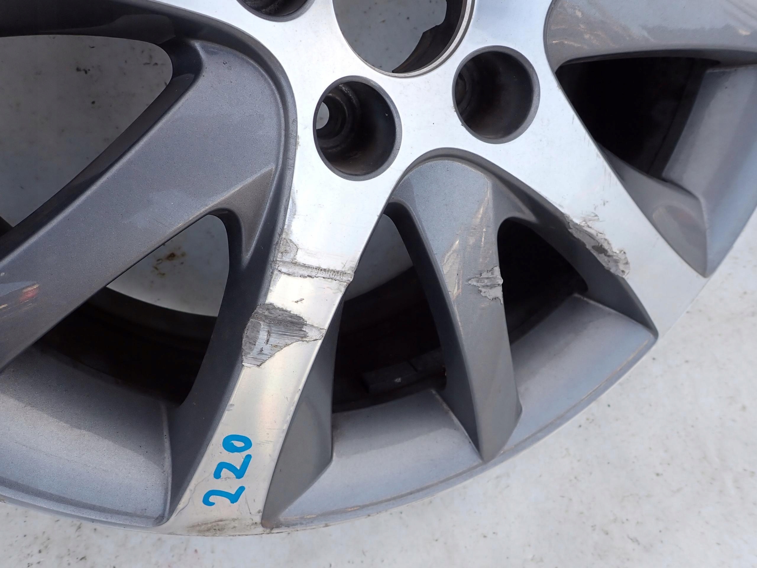 PEUGEOT 508 5008 308 disk 7.5Jx18 18" ET49