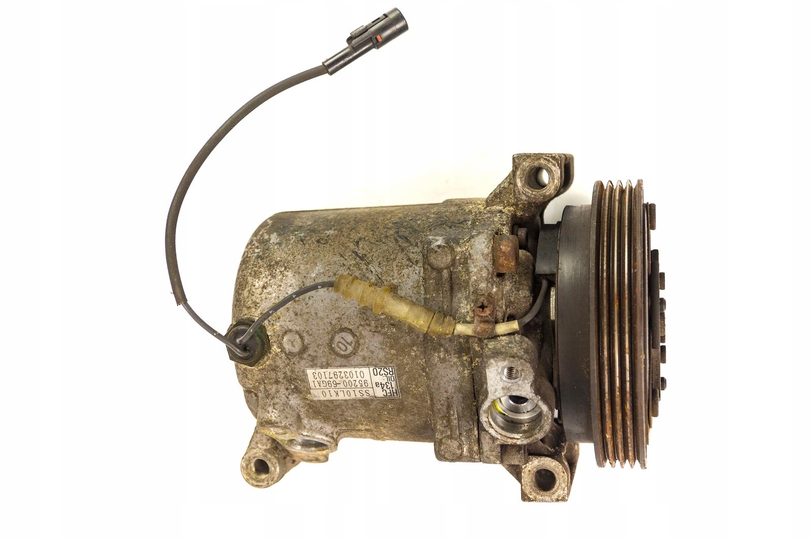 компрессор кондиционера suzuki 95200-69GA1