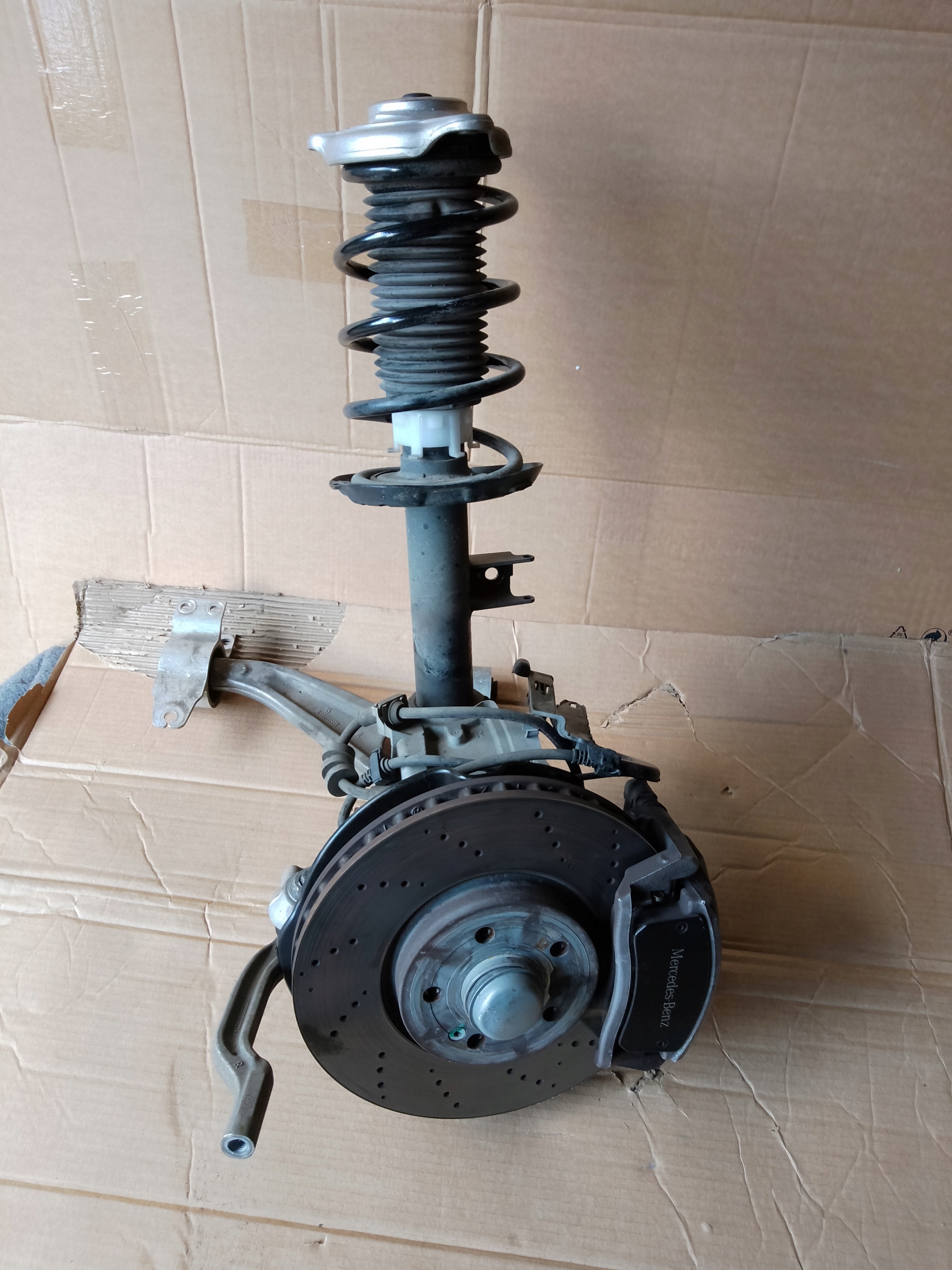 СТУПИЦЯ ЦАПФА ПЕРЕД ПРАВИЙ MERCEDES КЛА GLA W118 W247