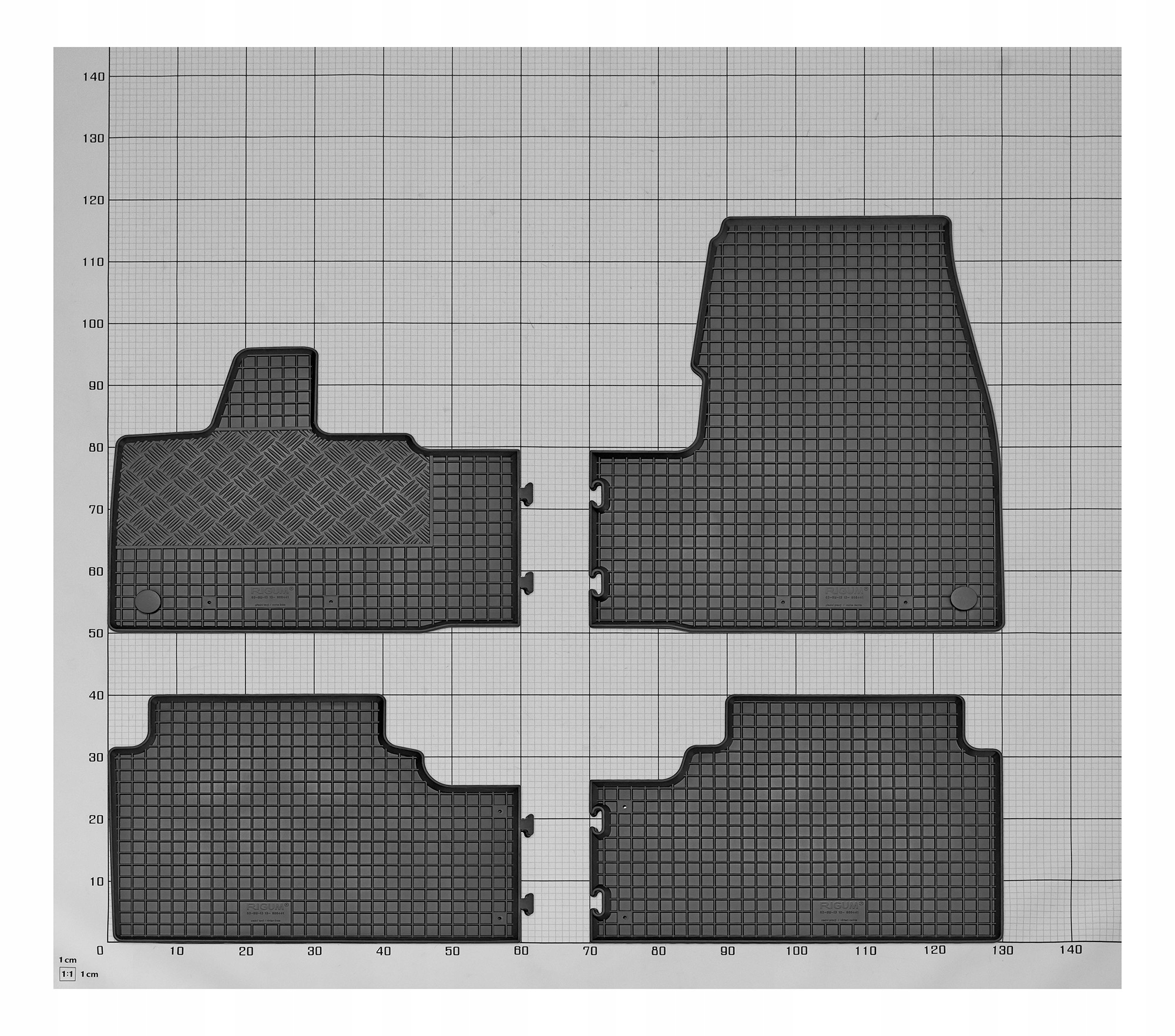 Zestaw dywaników do BMW i3 (I01) od 2013 Waga produktu z opakowaniem jednostkowym 8 kg
