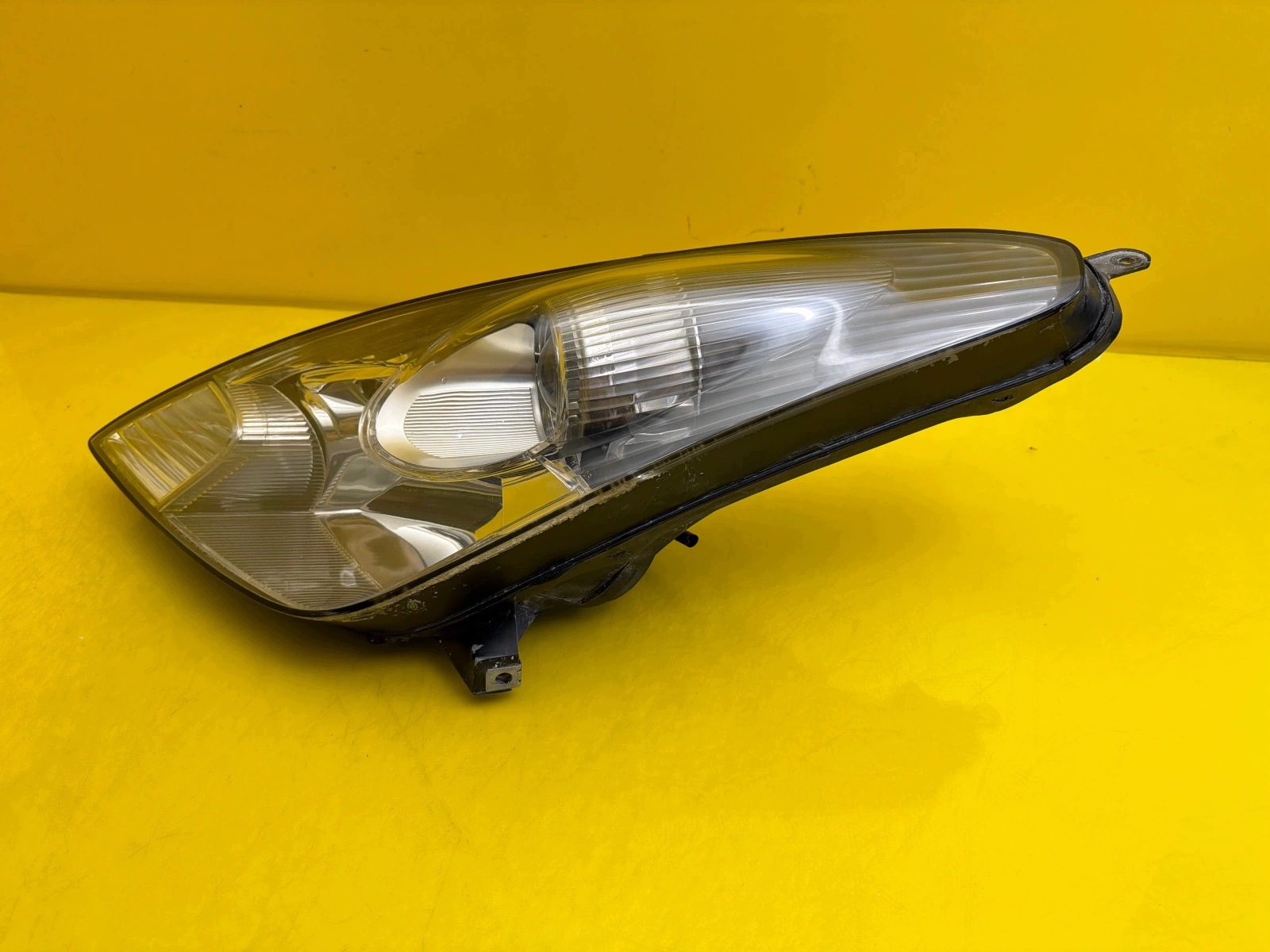 light left Toyota Celica VII T23 99-05