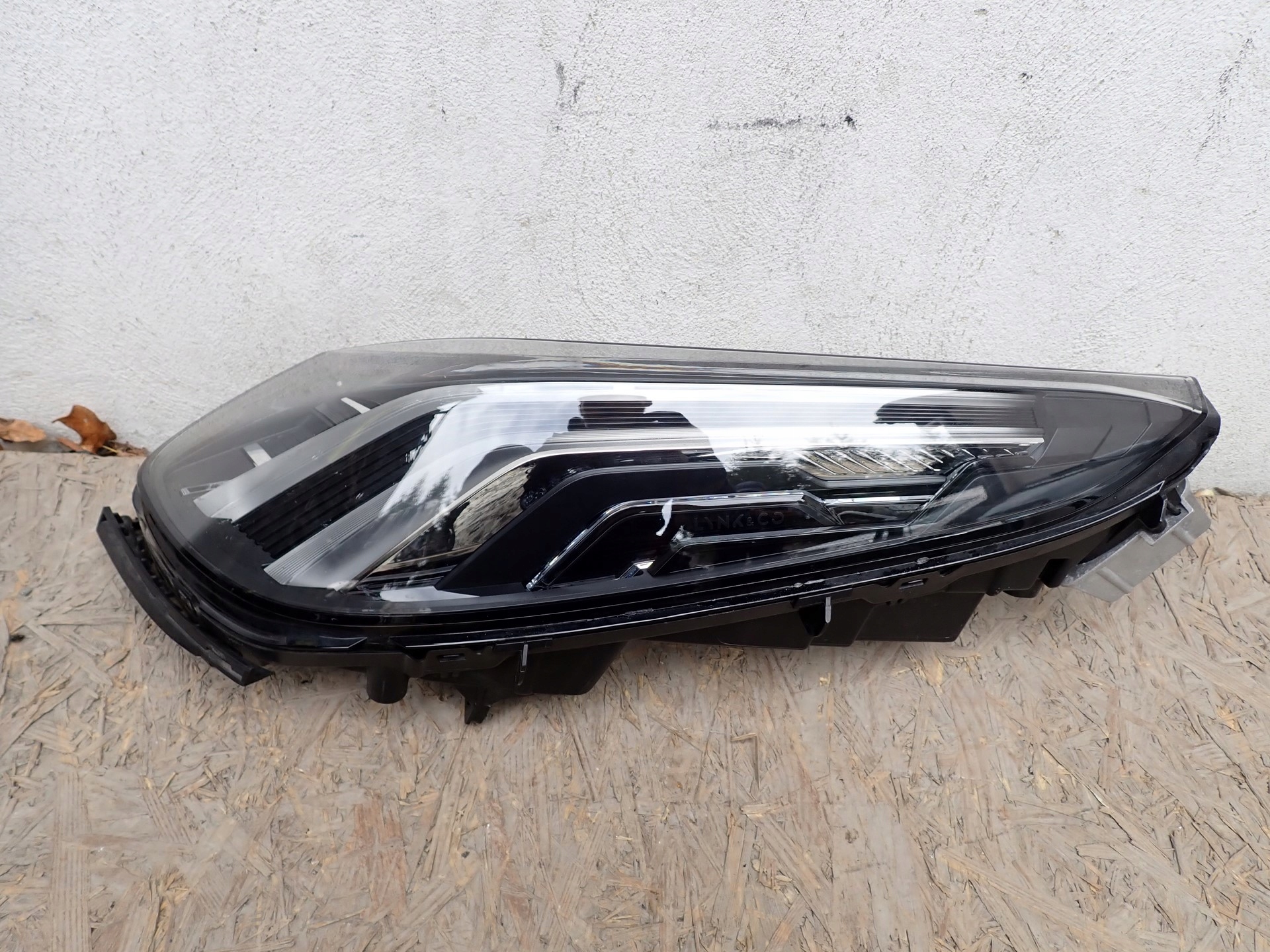 light left REFLEKTOR left LYNK & CO LYNK&CO 01 2021- 8893628734