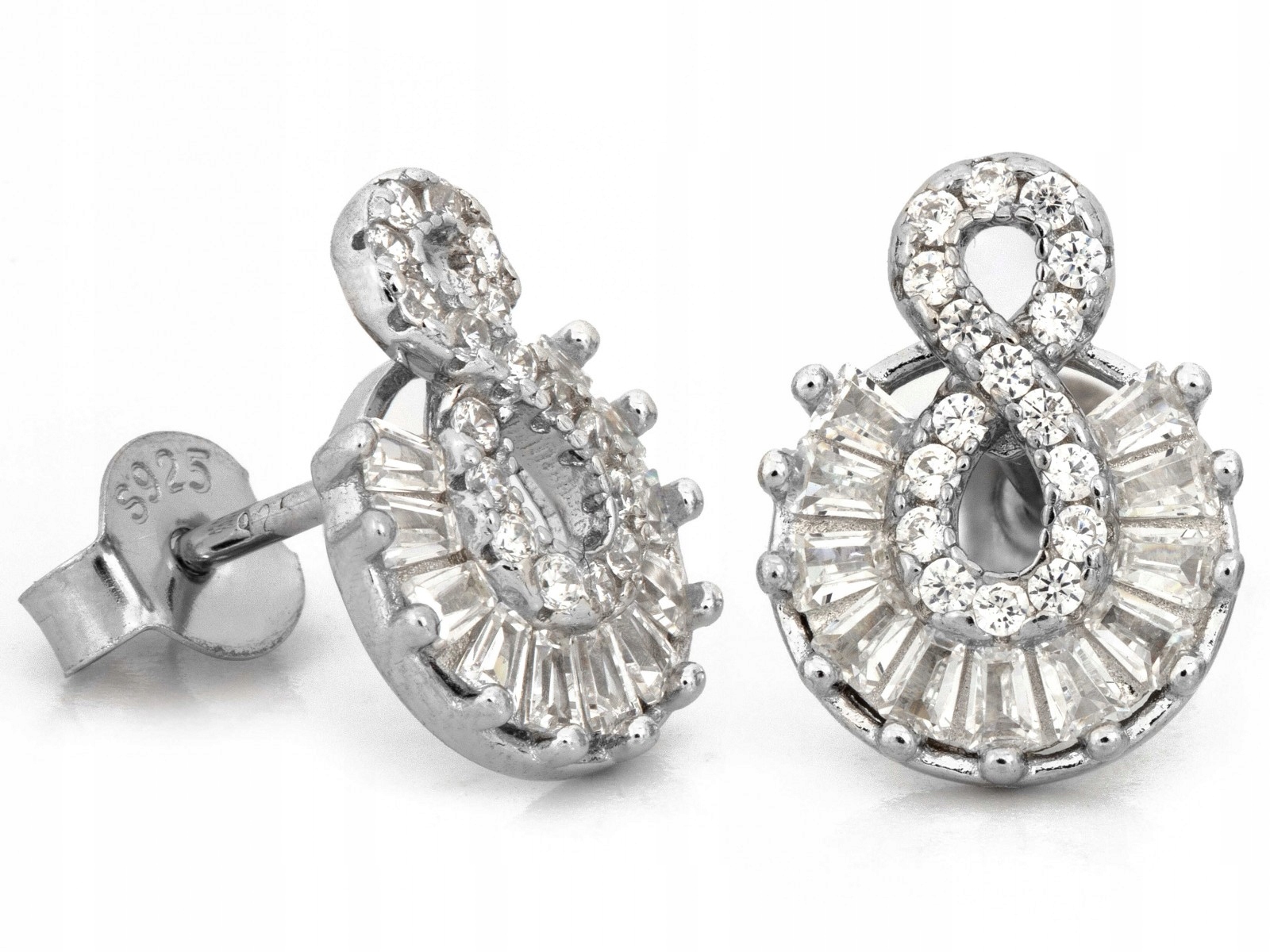 Stříbrné náušnice 925 s zirkony na tyči, 2.04 g, elegantní