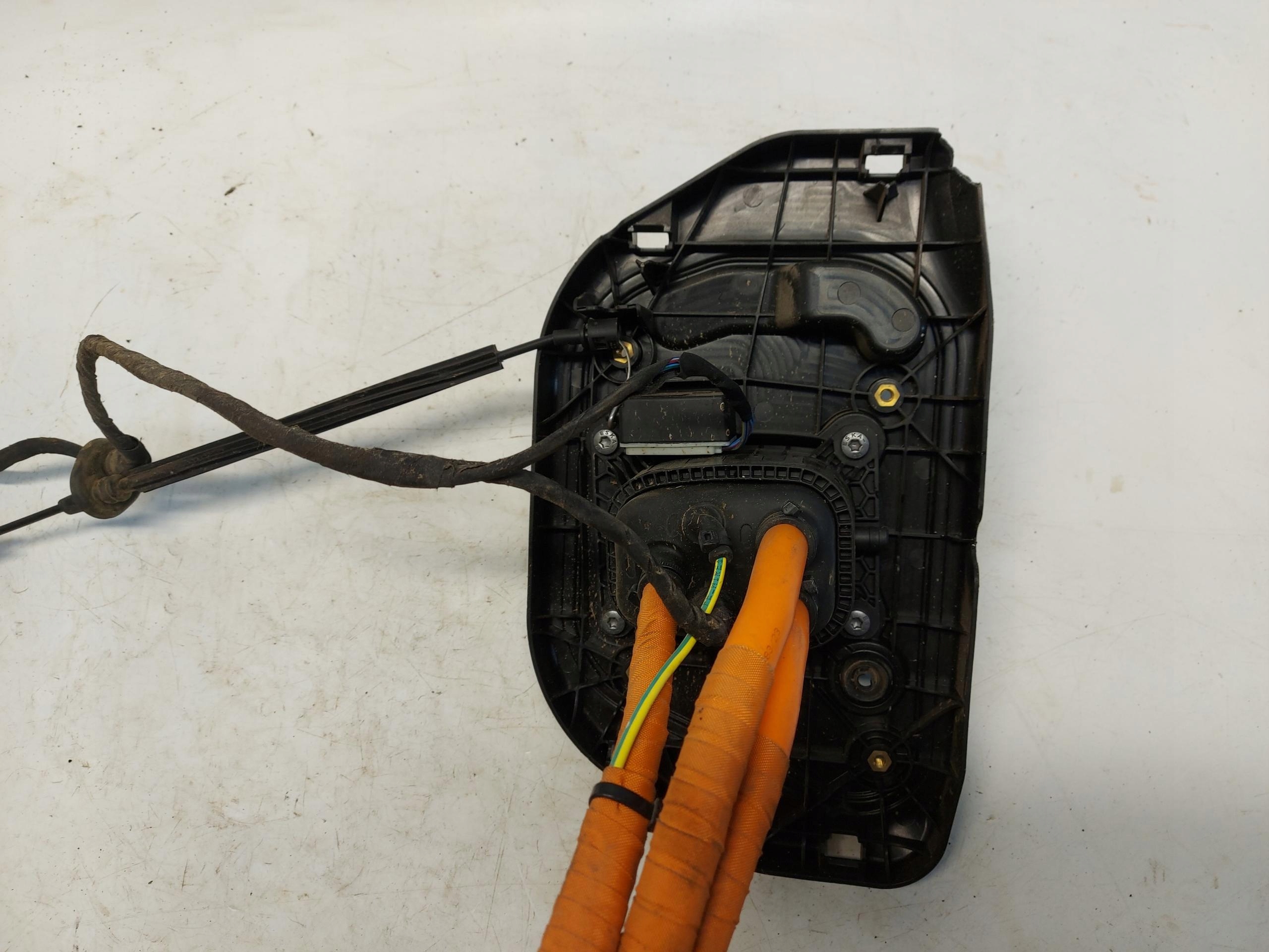 Audi Q4 E-TRON 89A 89E bundle adapter wiring LADOWANIA connecting spoiler