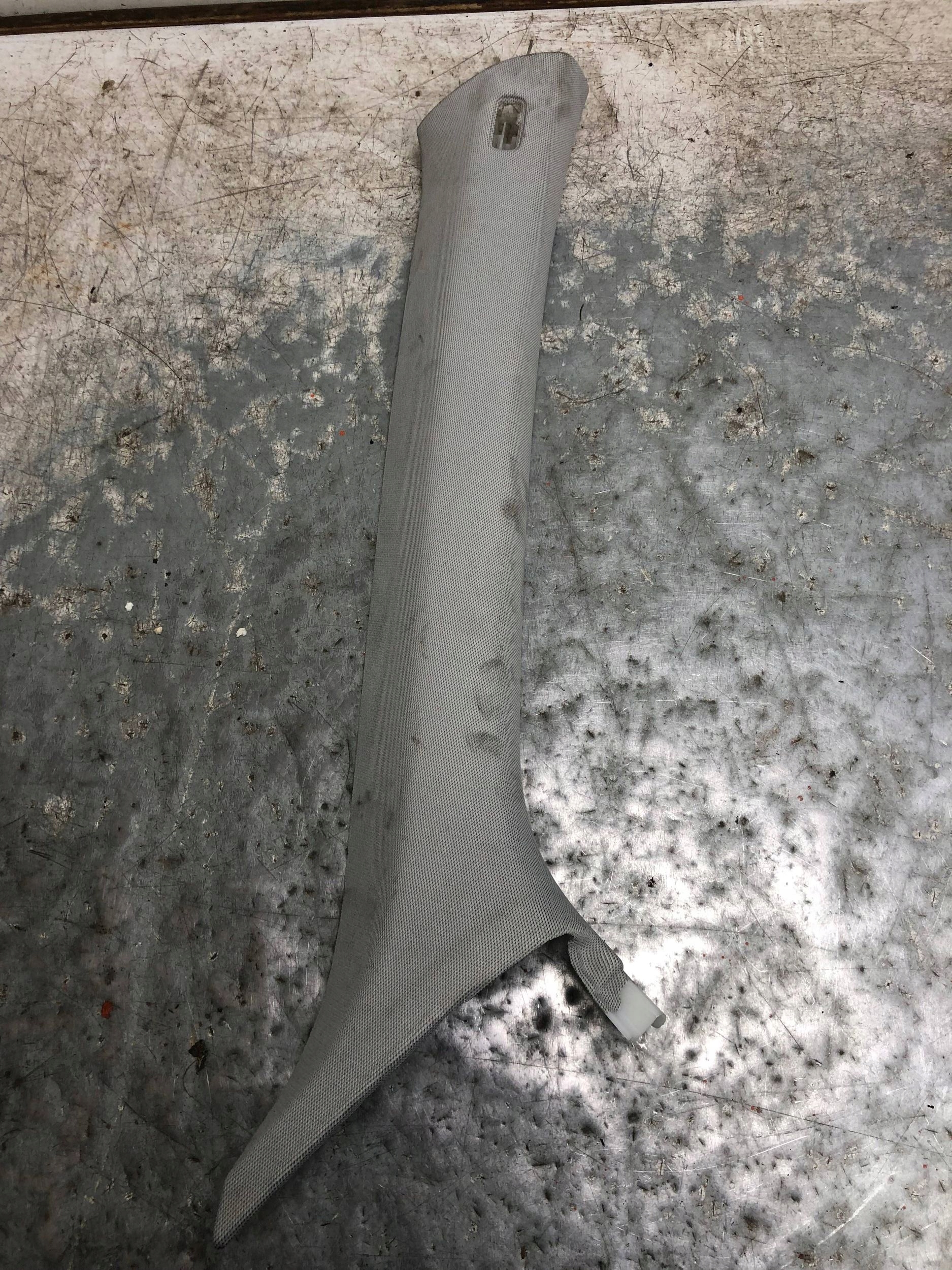 OSŁONA SŁUPKA PRAWY PRZÓD AUDI Q5 LIFT 8R0867234B