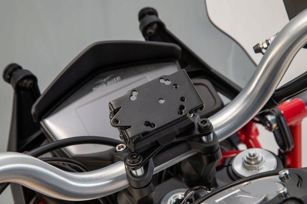 Gps Upevnenie Na Volant Sw-motech Moto Guzzi V85 Tt (19-) Black
