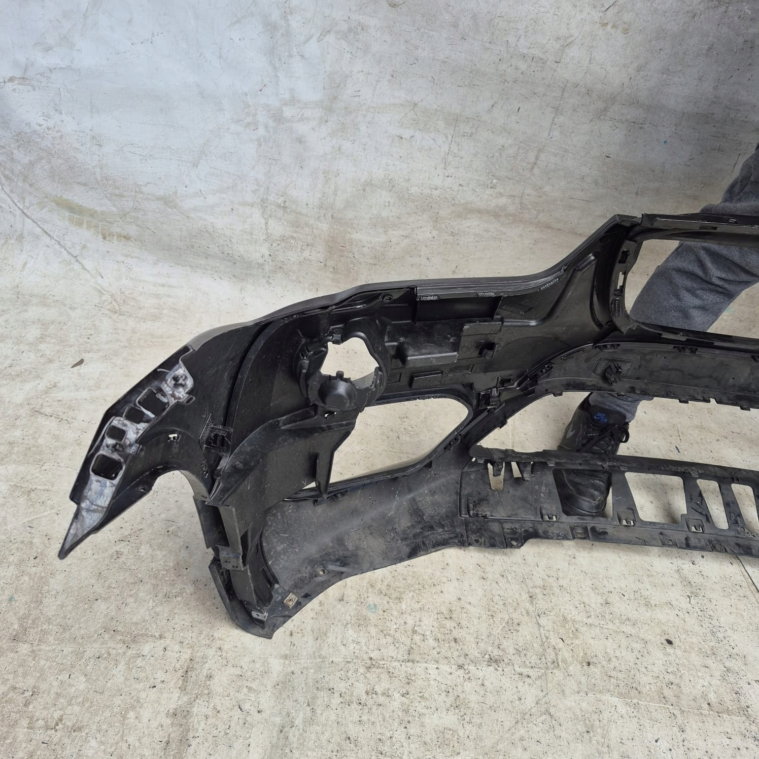 BMW X1 F48 15-19 bumper front front PDC