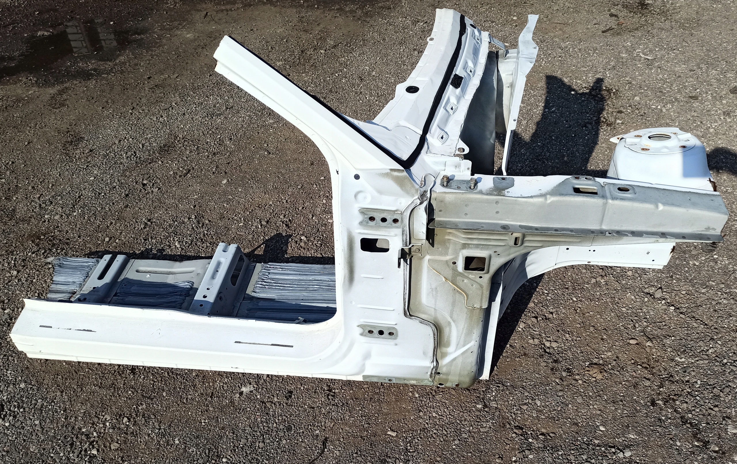threshold ciety pillar A right Ford Mustang 2010-2014