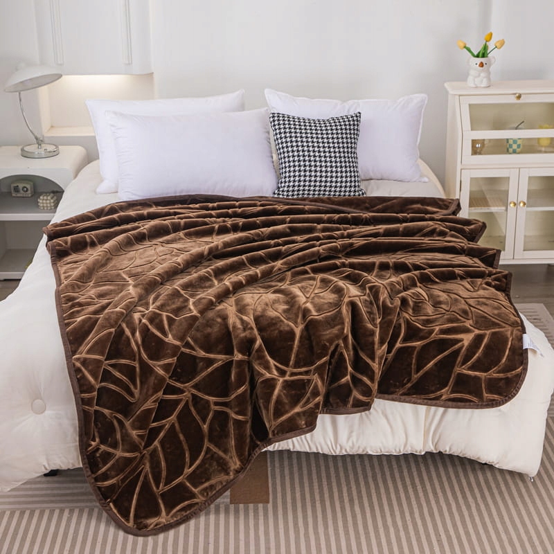 Akrylová lisovaná deka LIV 160x200 silná, teplá hnědá