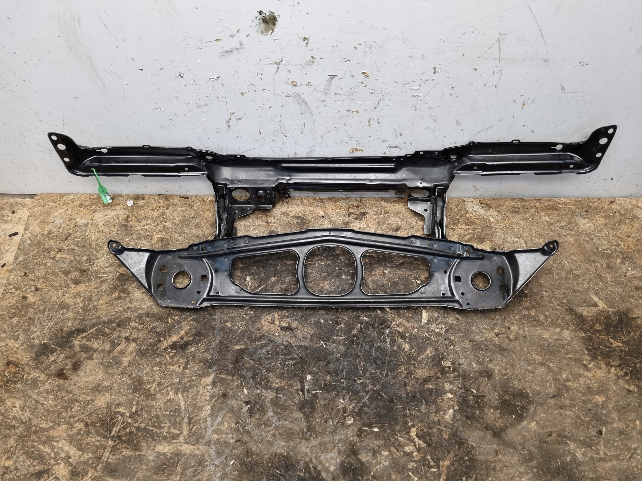support panel for radiators pillar iron BMW 3 E46