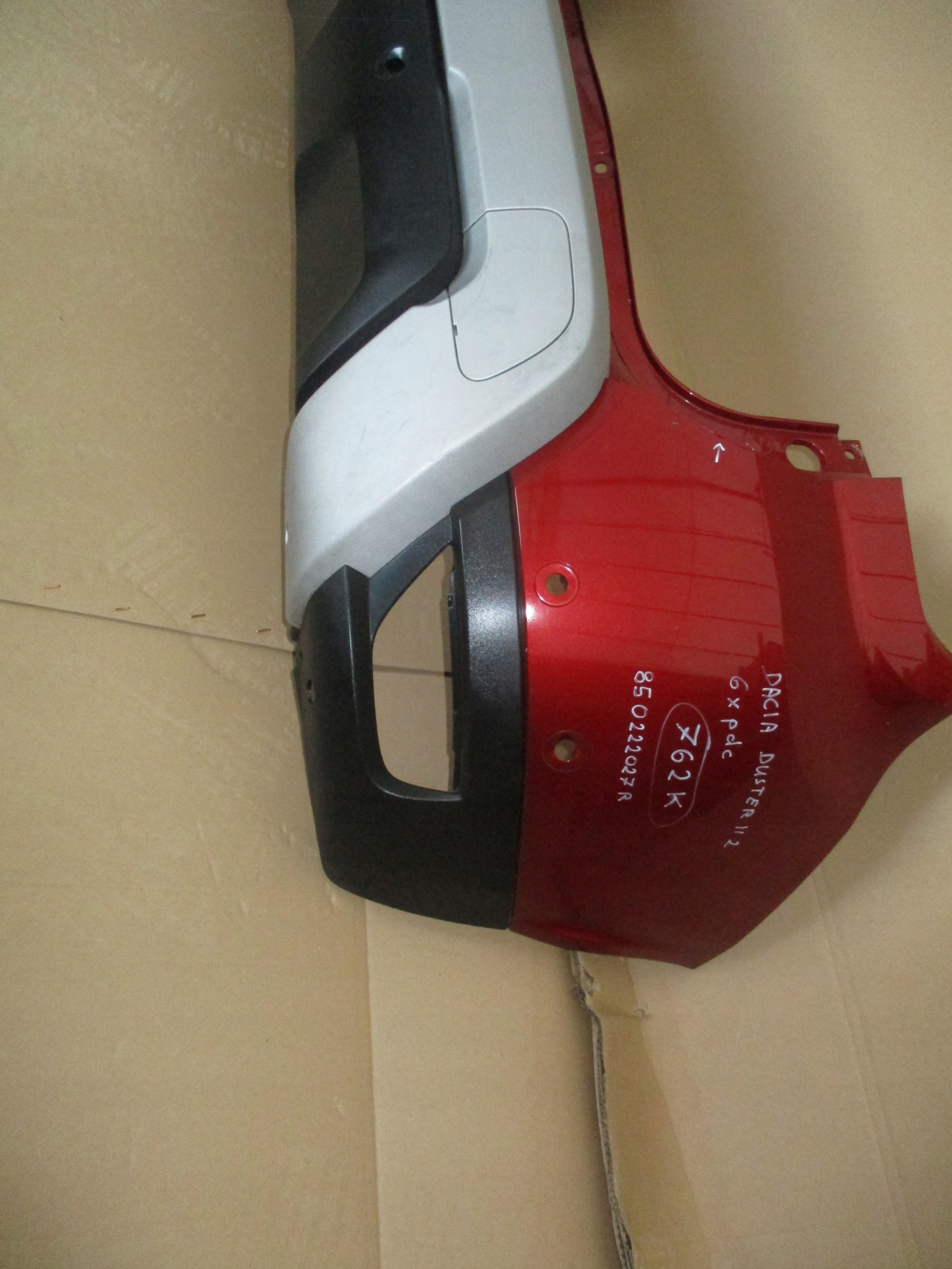 bumper rear part tylni Dacia Duster II 2 6xPDC 850222027R