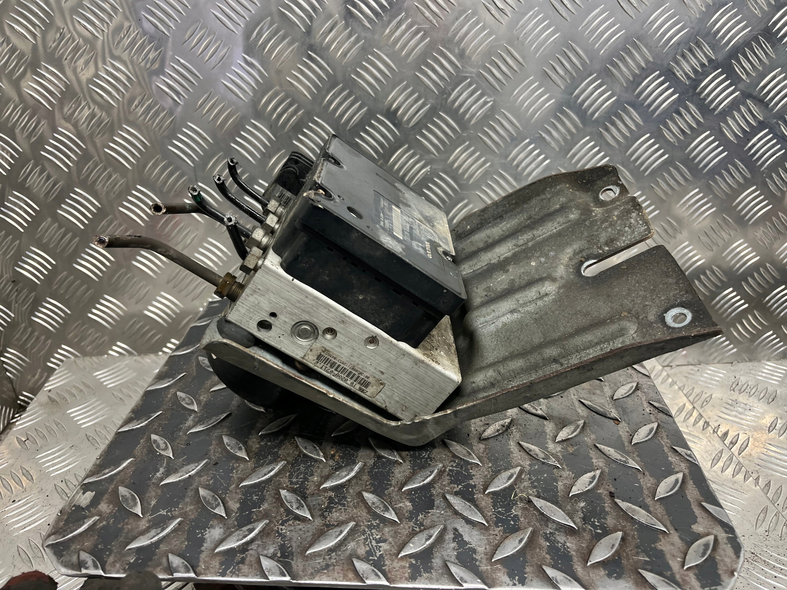 pumpa ABS VOLVO XC90 08671225