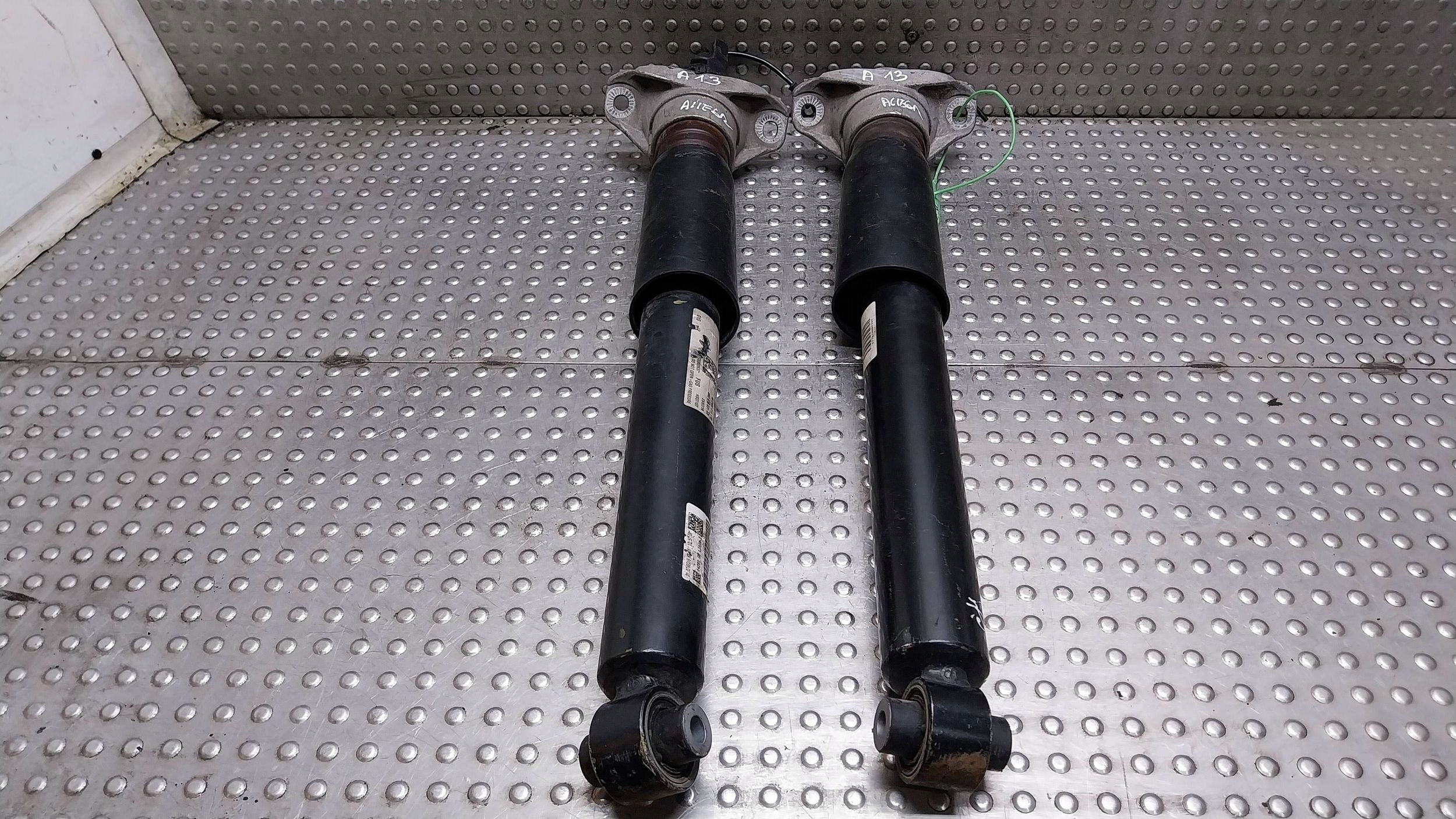 shock absorber left right rear part KPL 4M0616031AK AUDI Q8 4M Q7