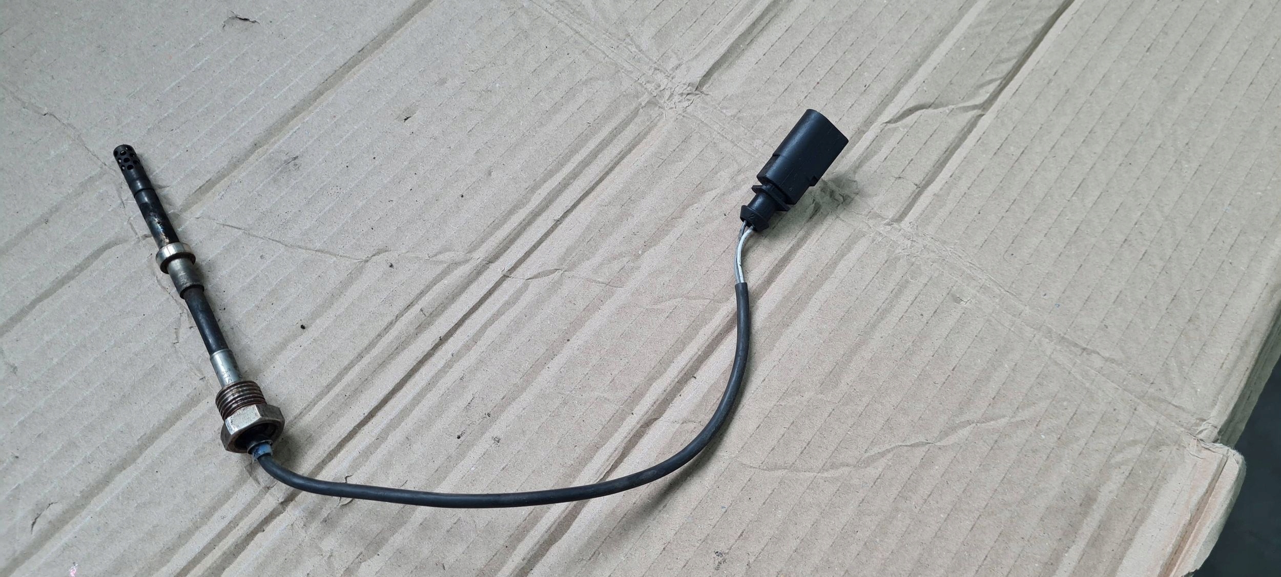 A5 8T Sensor TEMPERATURY Gase 2.0 TDI 03L906088D A4 B8 Q5 A6 C7 4G