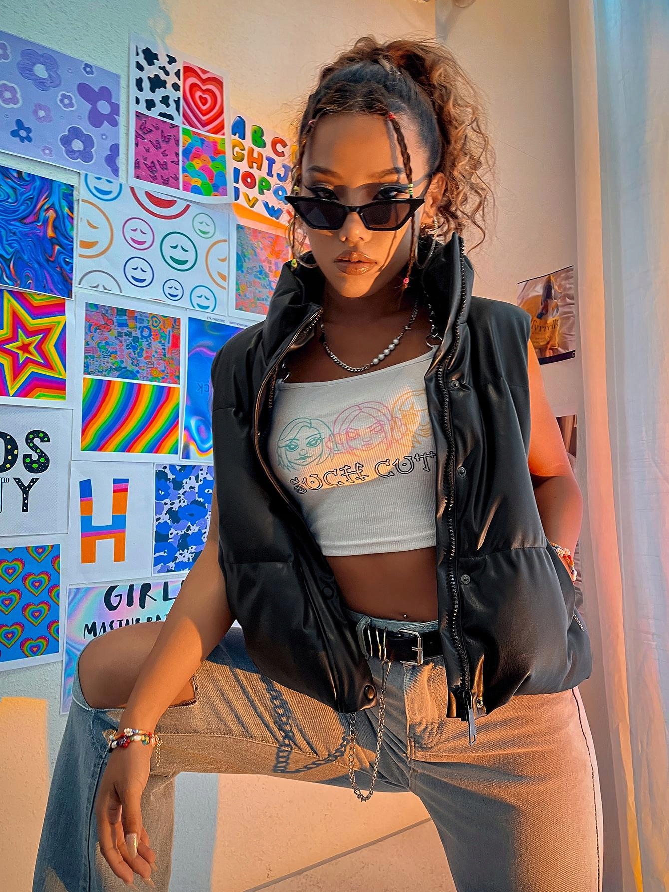 C35Y002 KAMIZELKA ECO SKÓRA PIKOWANA CZERŃ SHEIN M Marka Shein