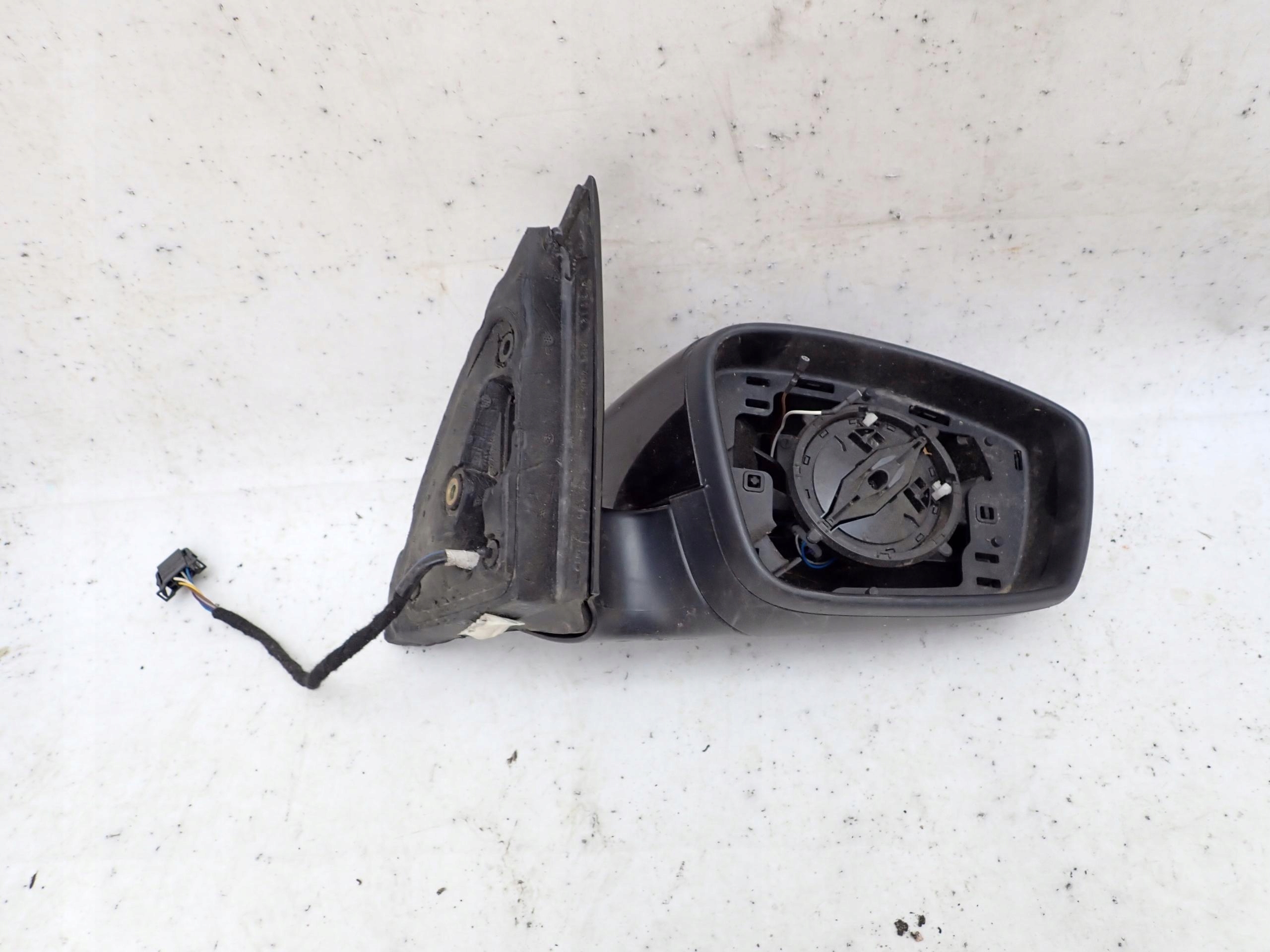 SKODA RAPID right mirror 6PIN 5JA857934
