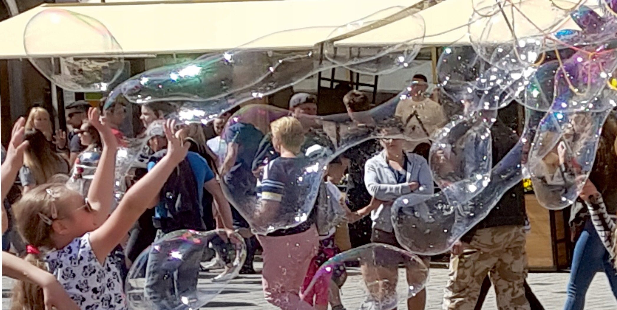 KIJEK DO WIELU BANIEK CZERWONY TRZY OCZKA BAŃKI MYDLANE MEGA FUN Kod producenta 12