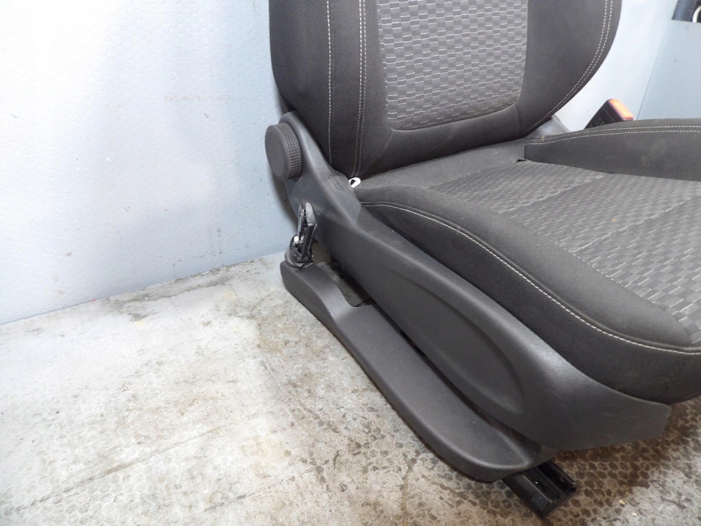 OPEL ASTRA K Siège Passegers